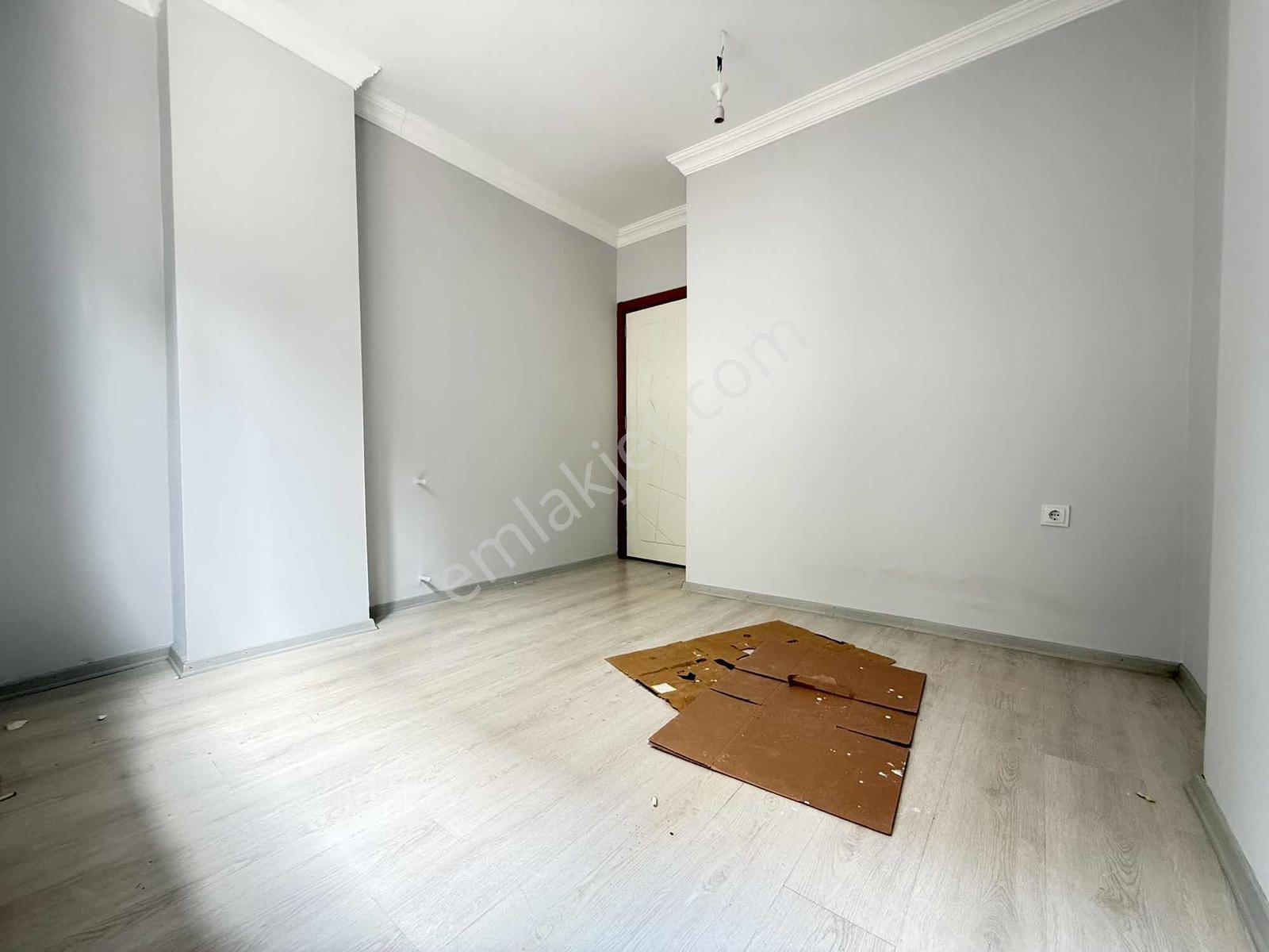 Kiralık_mükemeel_konumda_masrafsız_kullanışlı_demir_korkuluklu_! - Görsel 4
