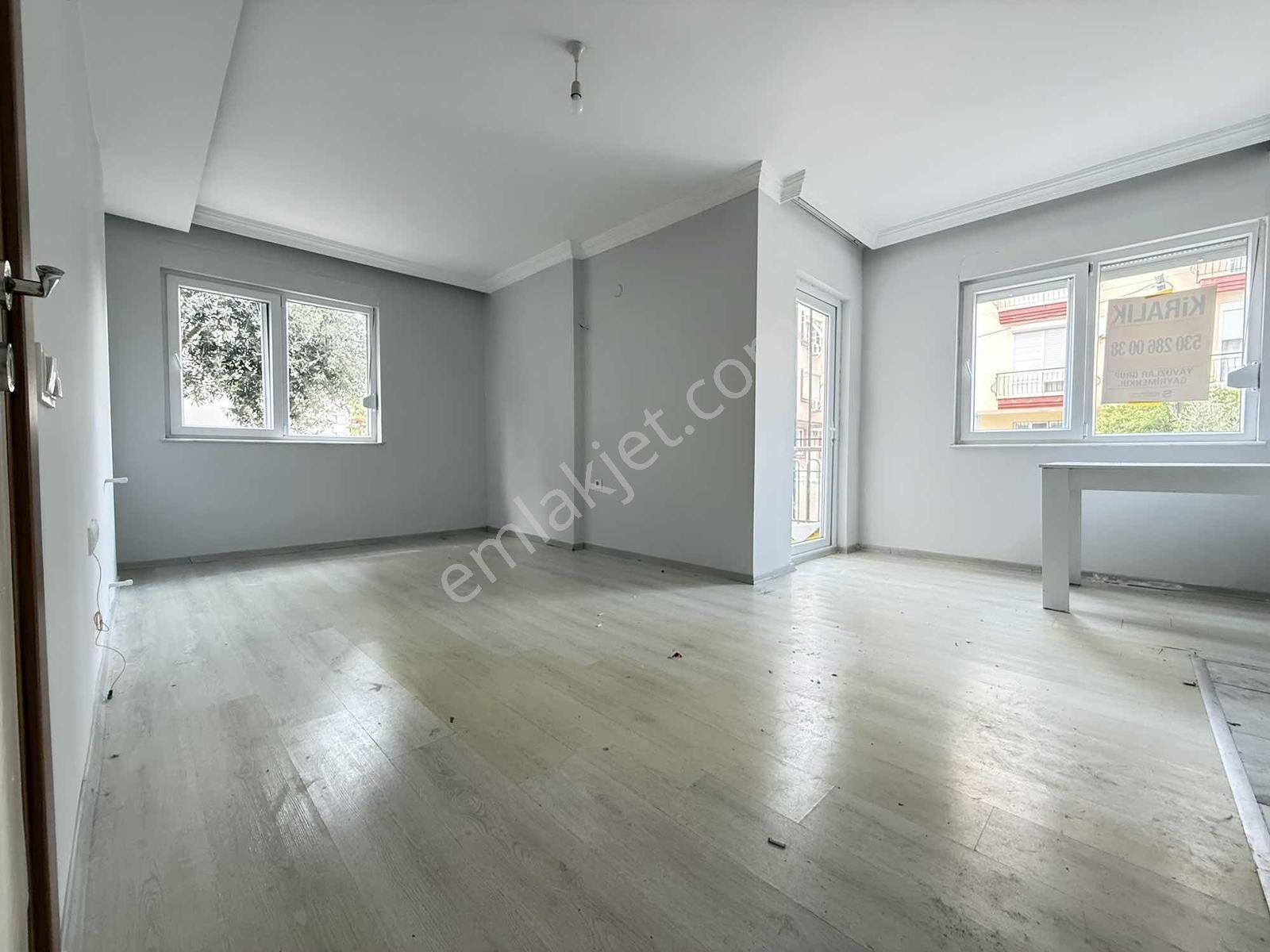 Kiralık_mükemeel_konumda_masrafsız_kullanışlı_demir_korkuluklu_! - Görsel 2