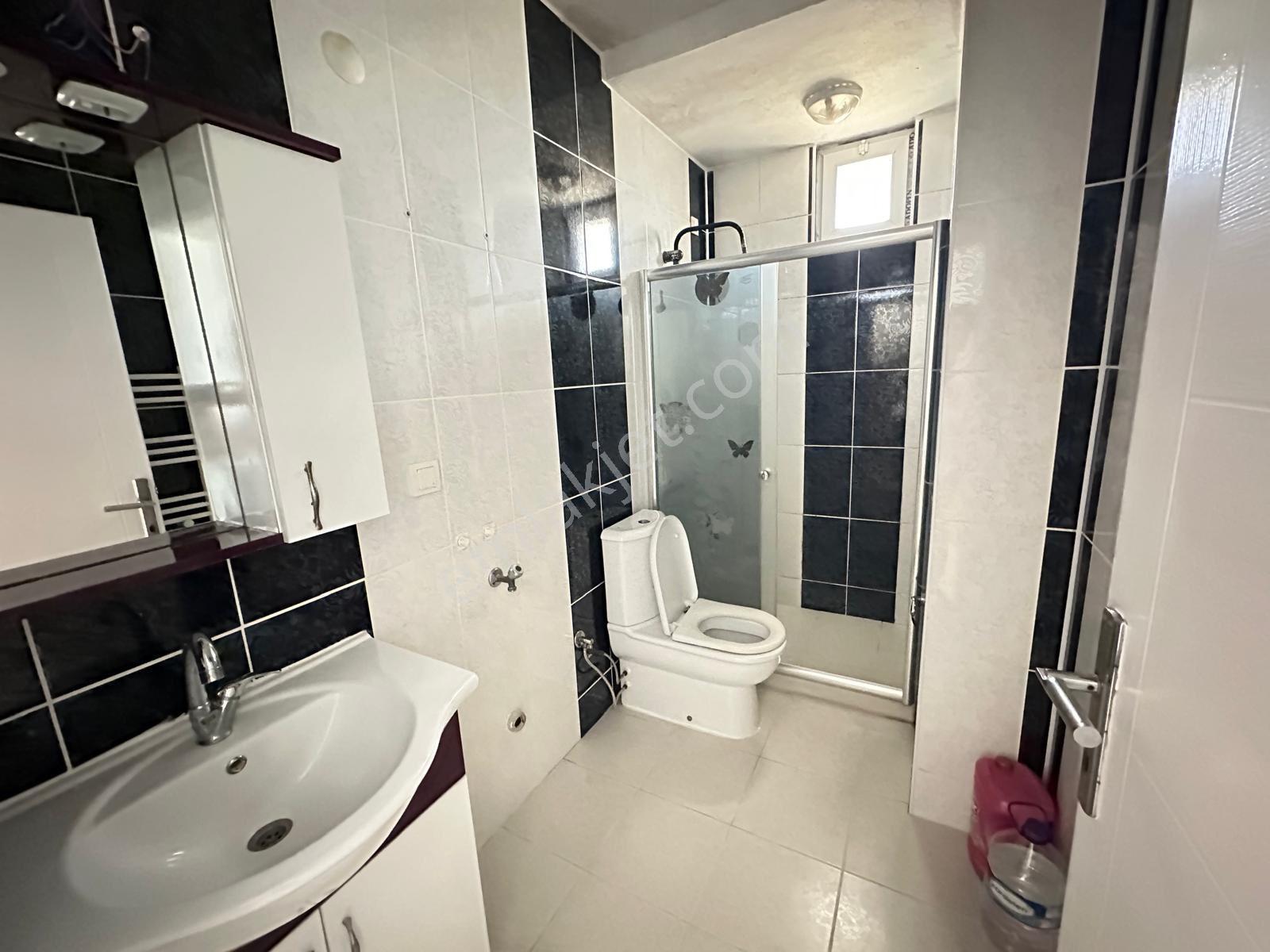 Kocaali Yalı Mahallesinde 3+1 Müstakil Bahçeli Satılık Tripleks Villa - Görsel 26