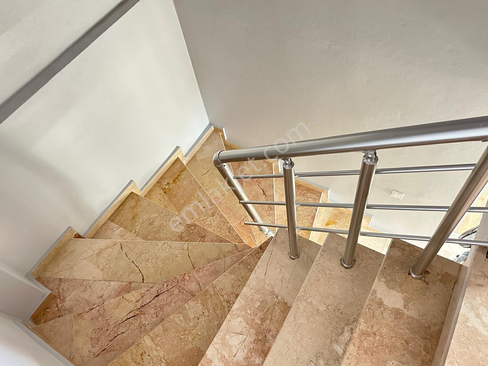 Kocaali Yalı Mahallesinde 3+1 Müstakil Bahçeli Satılık Tripleks Villa - Görsel 28