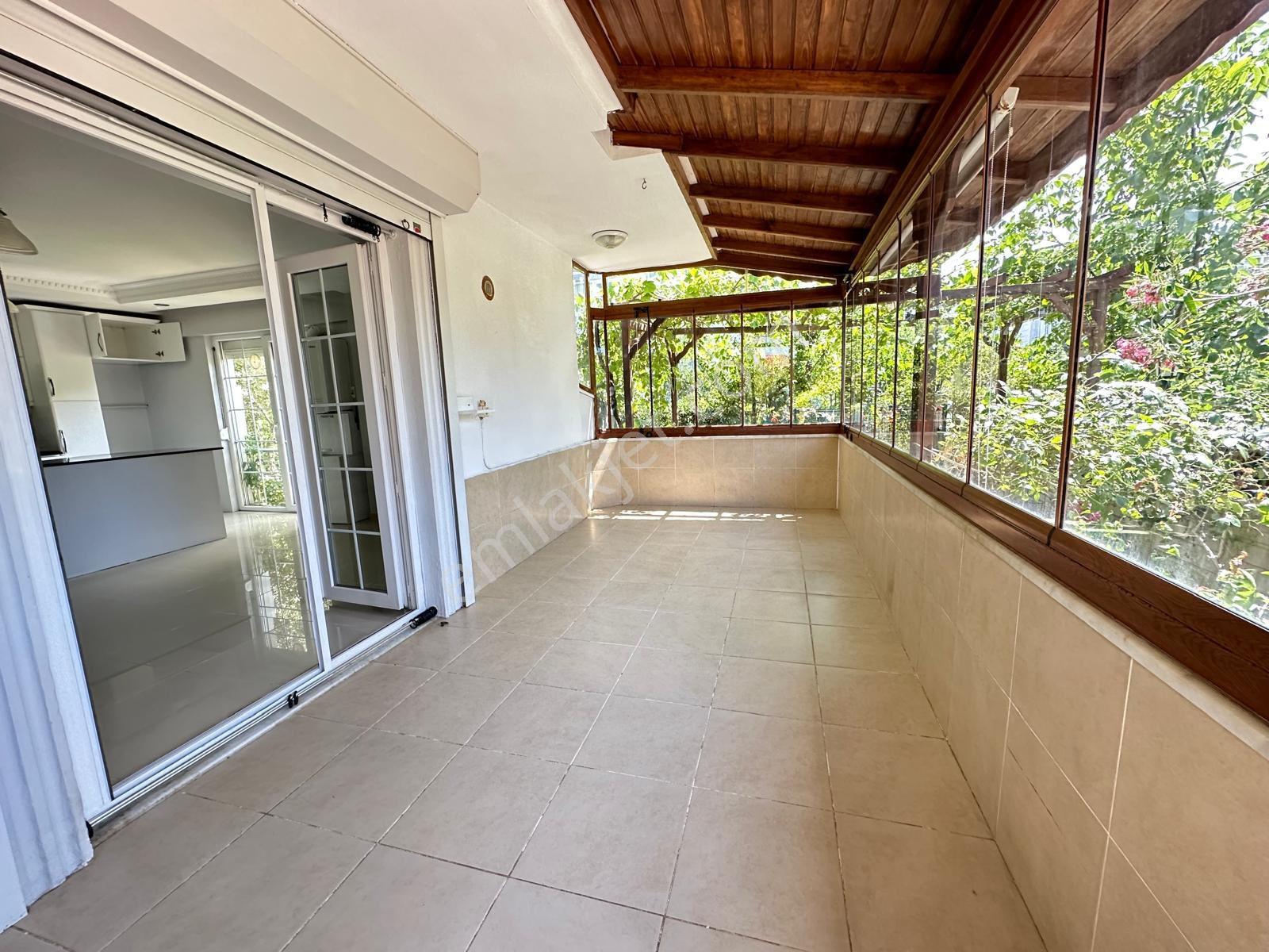 Kocaali Yalı Mahallesinde 3+1 Müstakil Bahçeli Satılık Tripleks Villa - Görsel 11