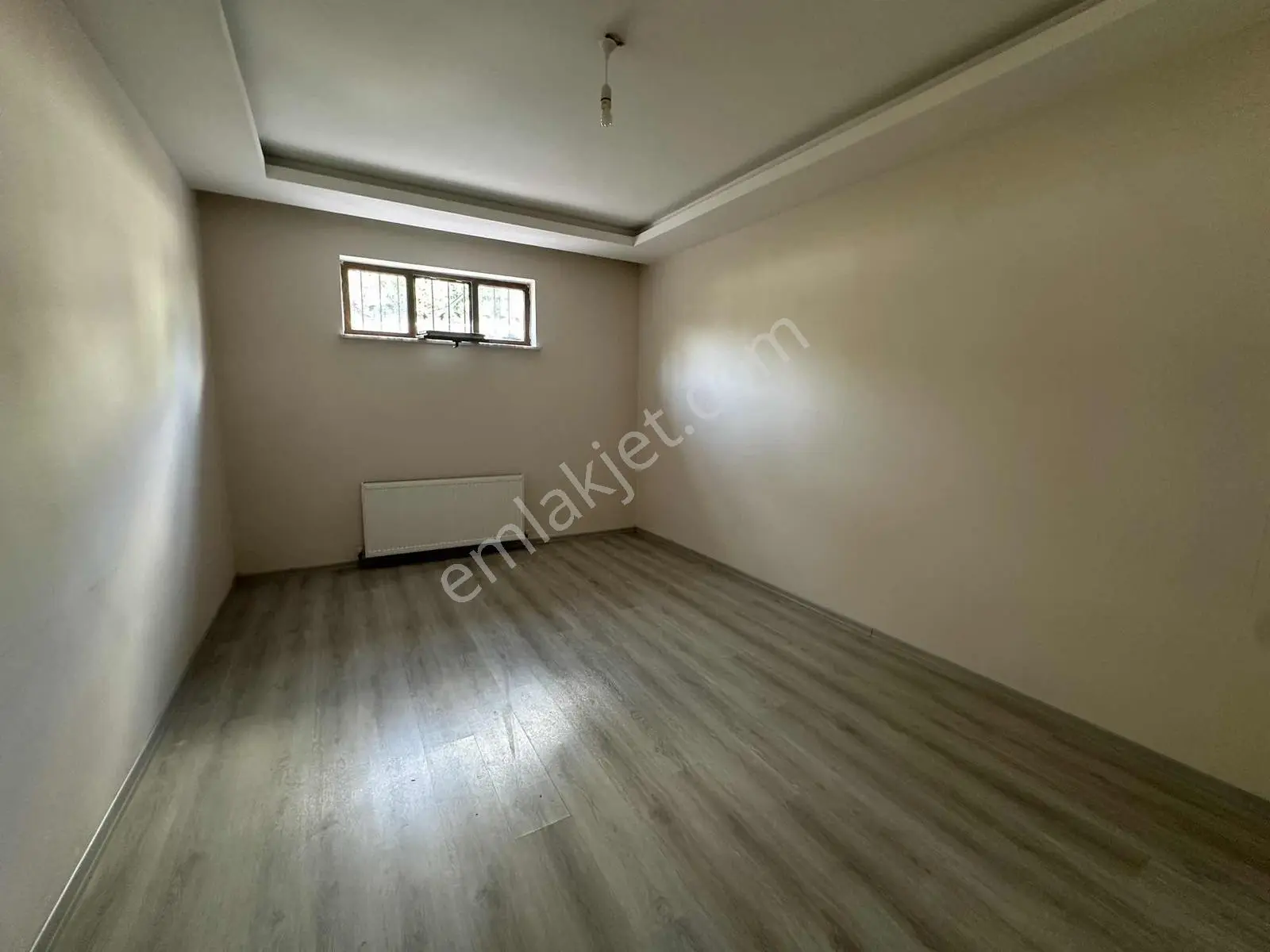 Hüsamettin Çelebi Mahalellesi Geniş 3+1 Kiralık Bodrum Daire - Görsel 9