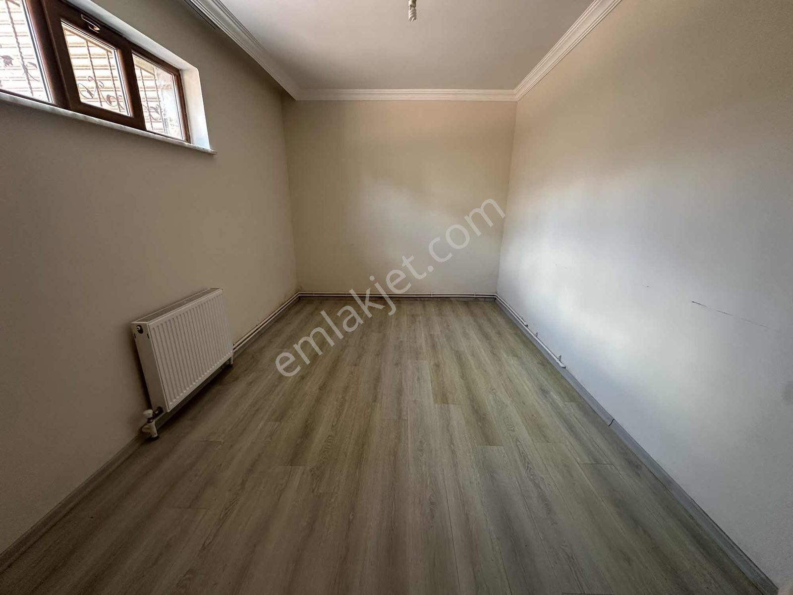 Hüsamettin Çelebi Mahalellesi Geniş 3+1 Kiralık Bodrum Daire - Görsel 5