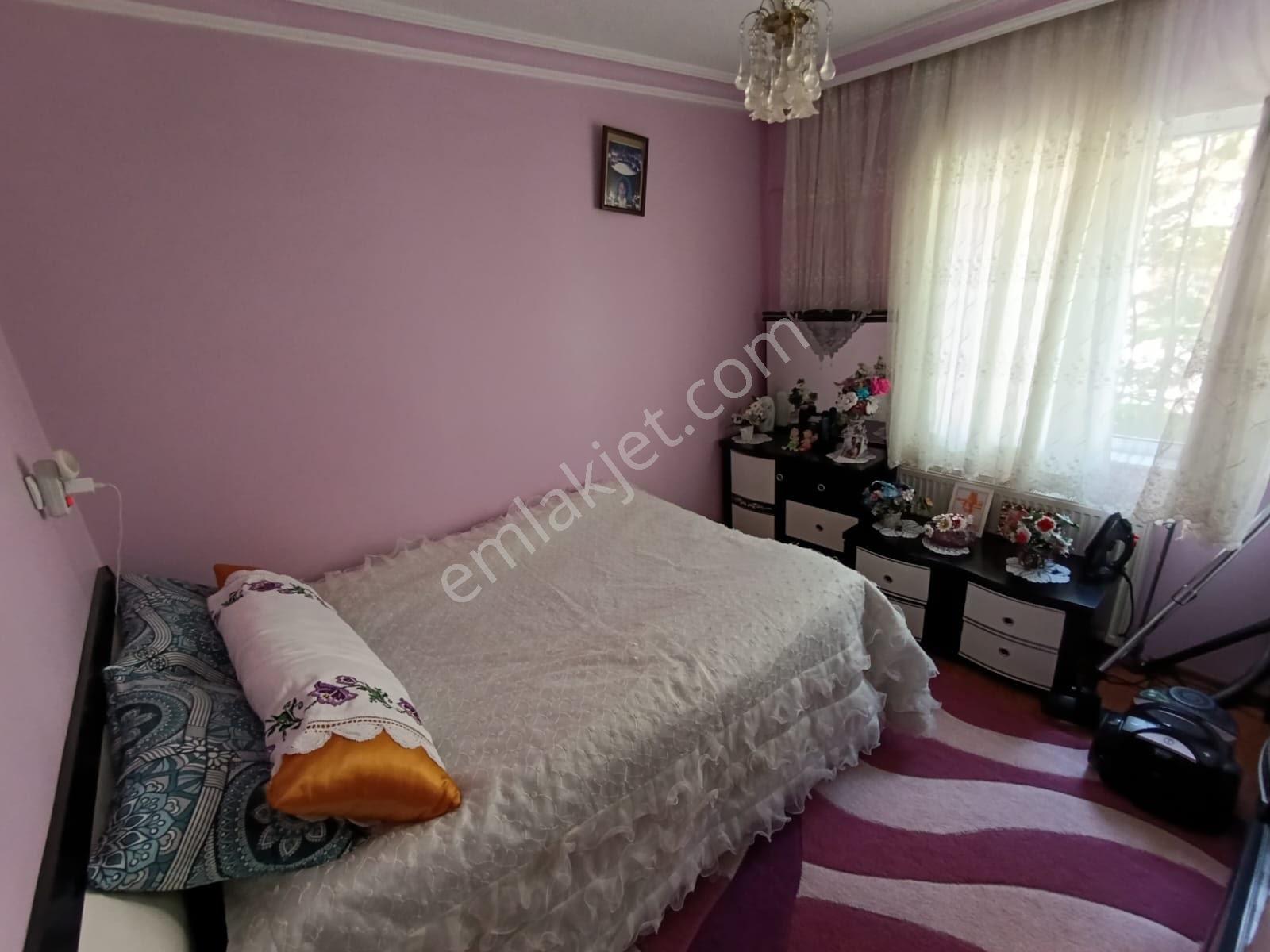 Akşemsettin'de 3+1 S. Bağımsız Yüksek Giriş Katta Satılık Daire! - Görsel 3