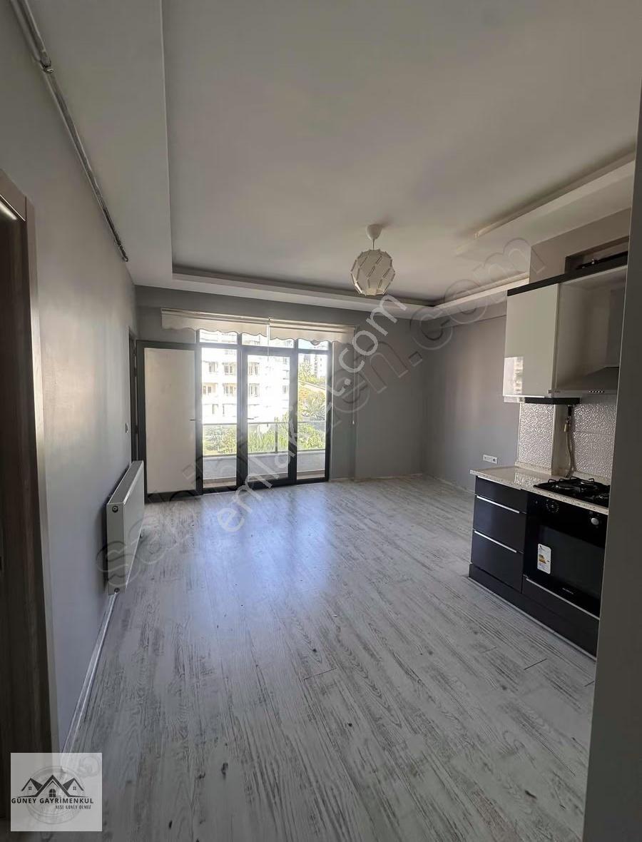 Güney'den Dumluğınar Da 1+1 Geniş Eşyasız Kiralık Daire - Görsel 6
