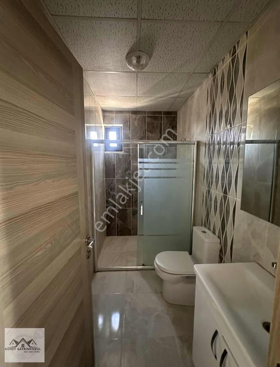 Güney'den Dumluğınar Da 1+1 Geniş Eşyasız Kiralık Daire - Görsel 13