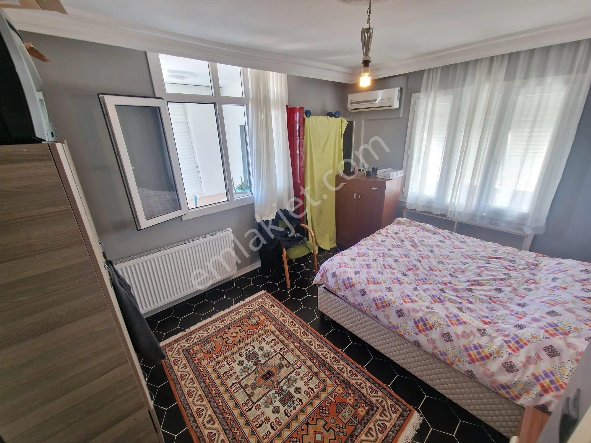 4+1güzelyalı Kap.mutfak 3banyo 3wc 240m2 Gdb Cephe 2balkon Site İçi Sosyete Pazarı Civ.az Hasarlı - Görsel 9