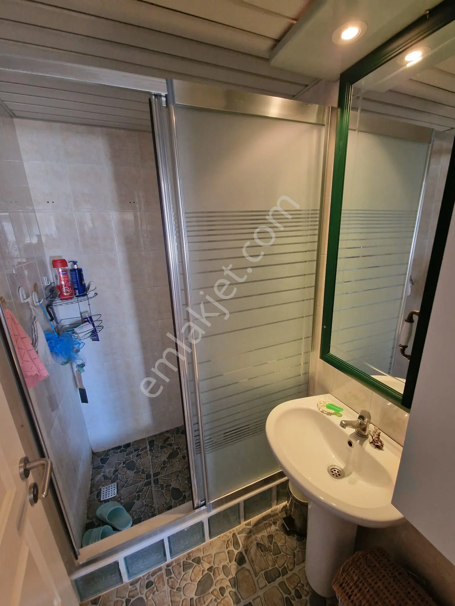 4+1güzelyalı Kap.mutfak 3banyo 3wc 240m2 Gdb Cephe 2balkon Site İçi Sosyete Pazarı Civ.az Hasarlı - Görsel 17