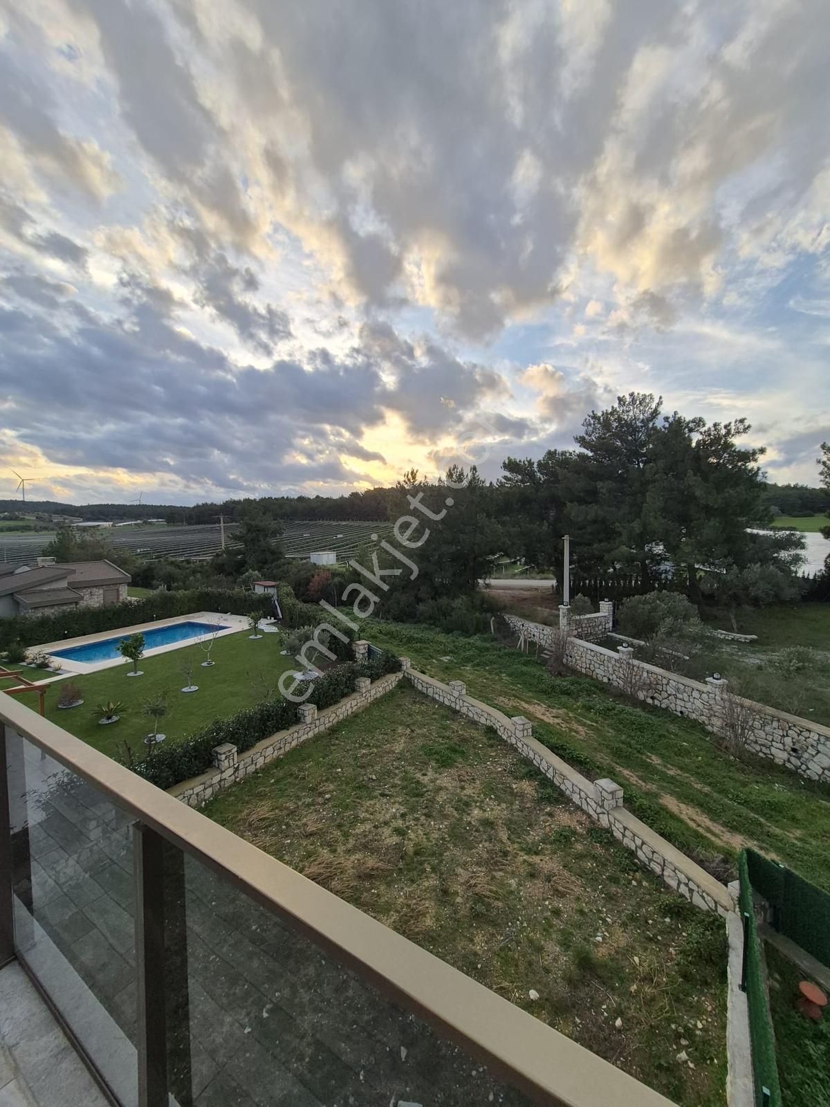Urla Kuşçular'da 4+1 Satılık Müstakil Villa - Görsel 24