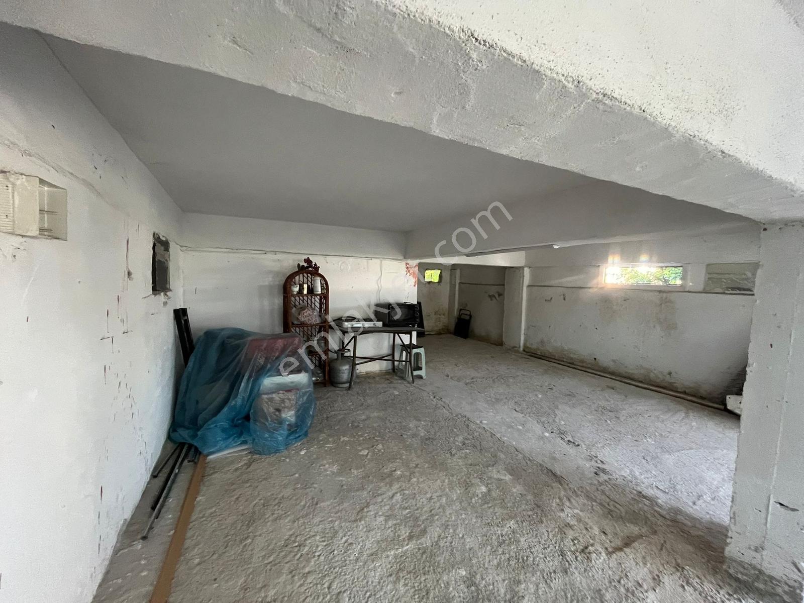 Urla Yaka Mahallesi'nde Kiralık 125 M2 Depo - Görsel 13