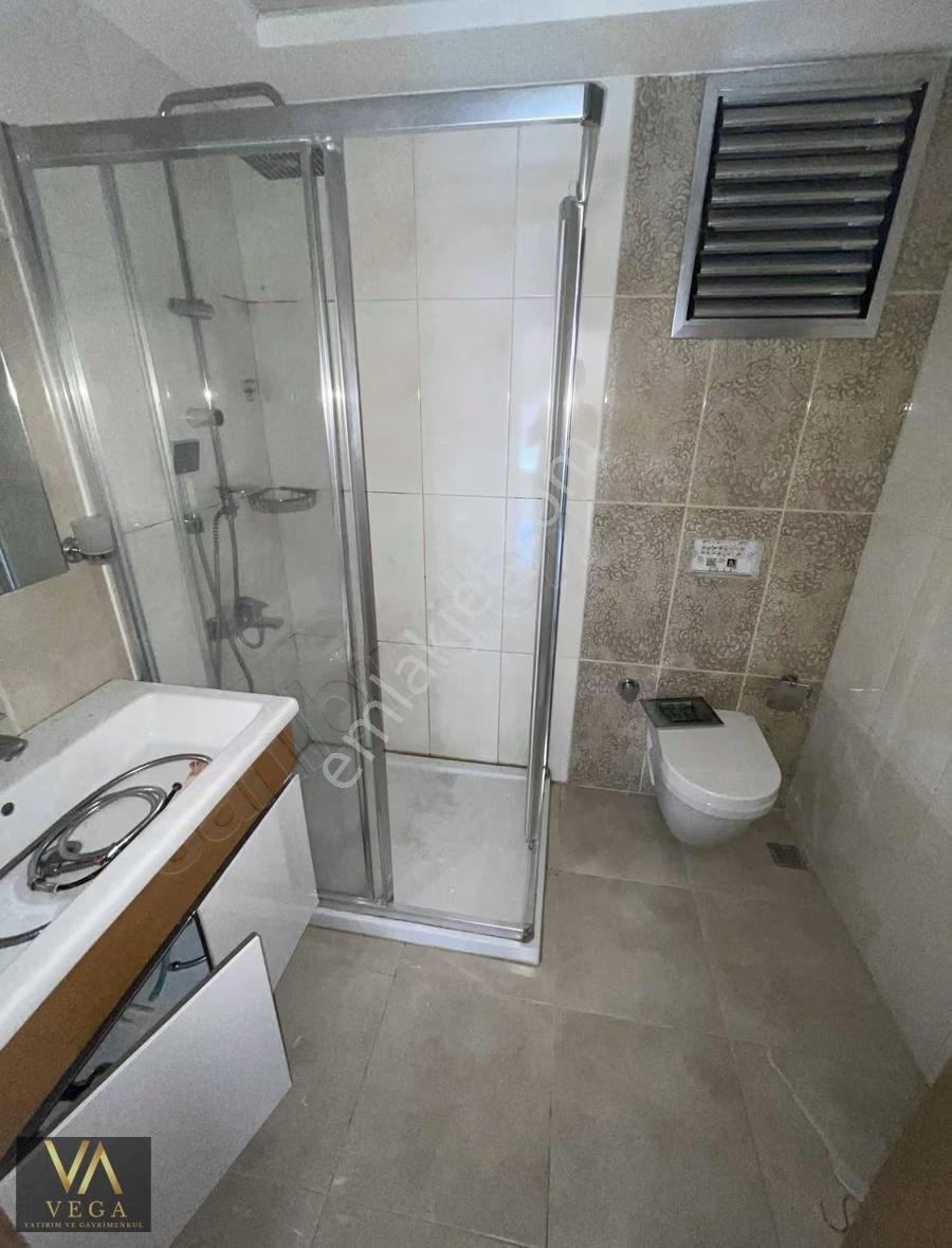 Güzelyurt Mahallesi Site İçinde Kiralık 4+1 Arakat Daire - Görsel 26