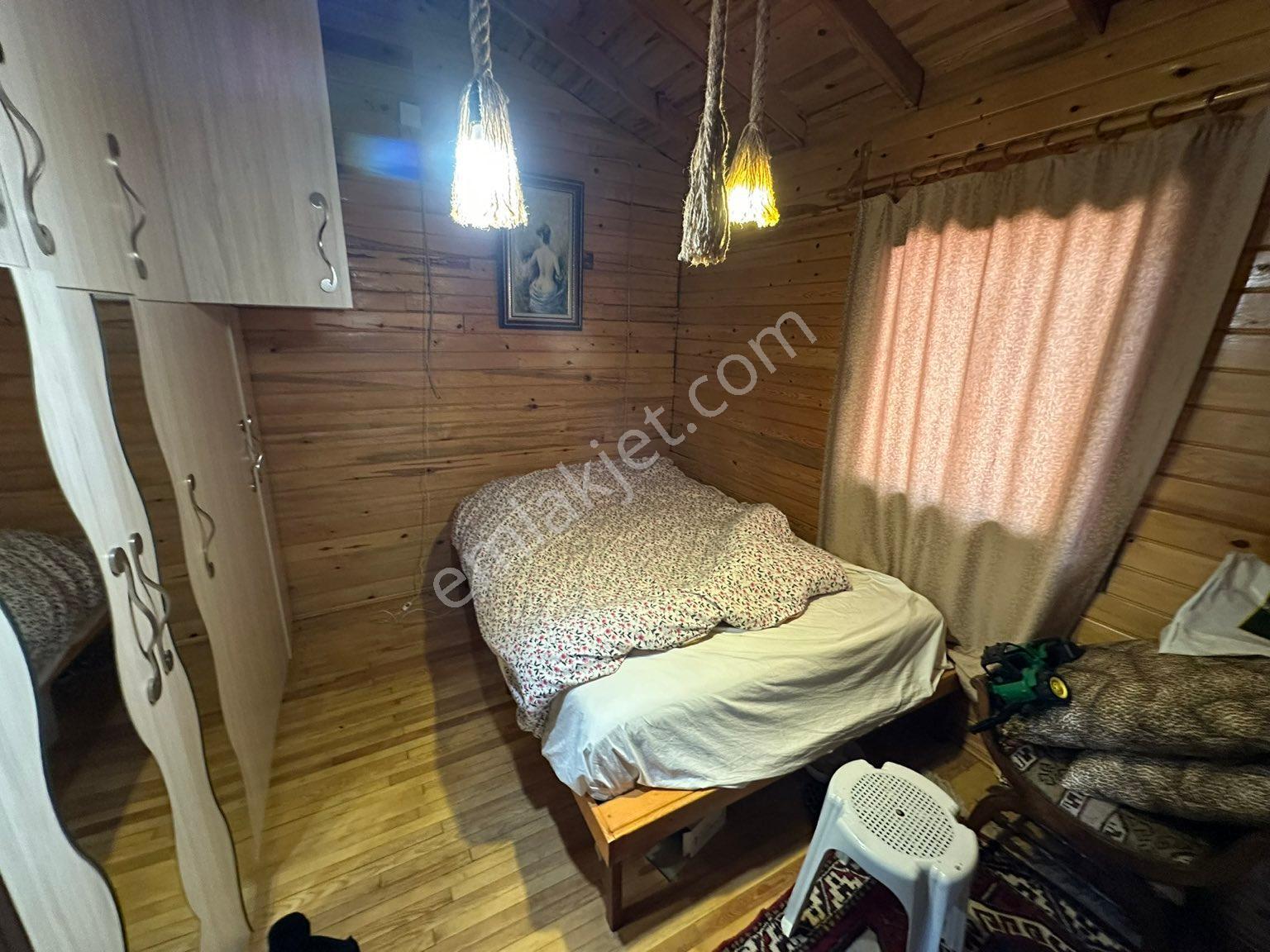 Bornova Yakaköy'de Satılık Ev Ve Arazi - Görsel 23