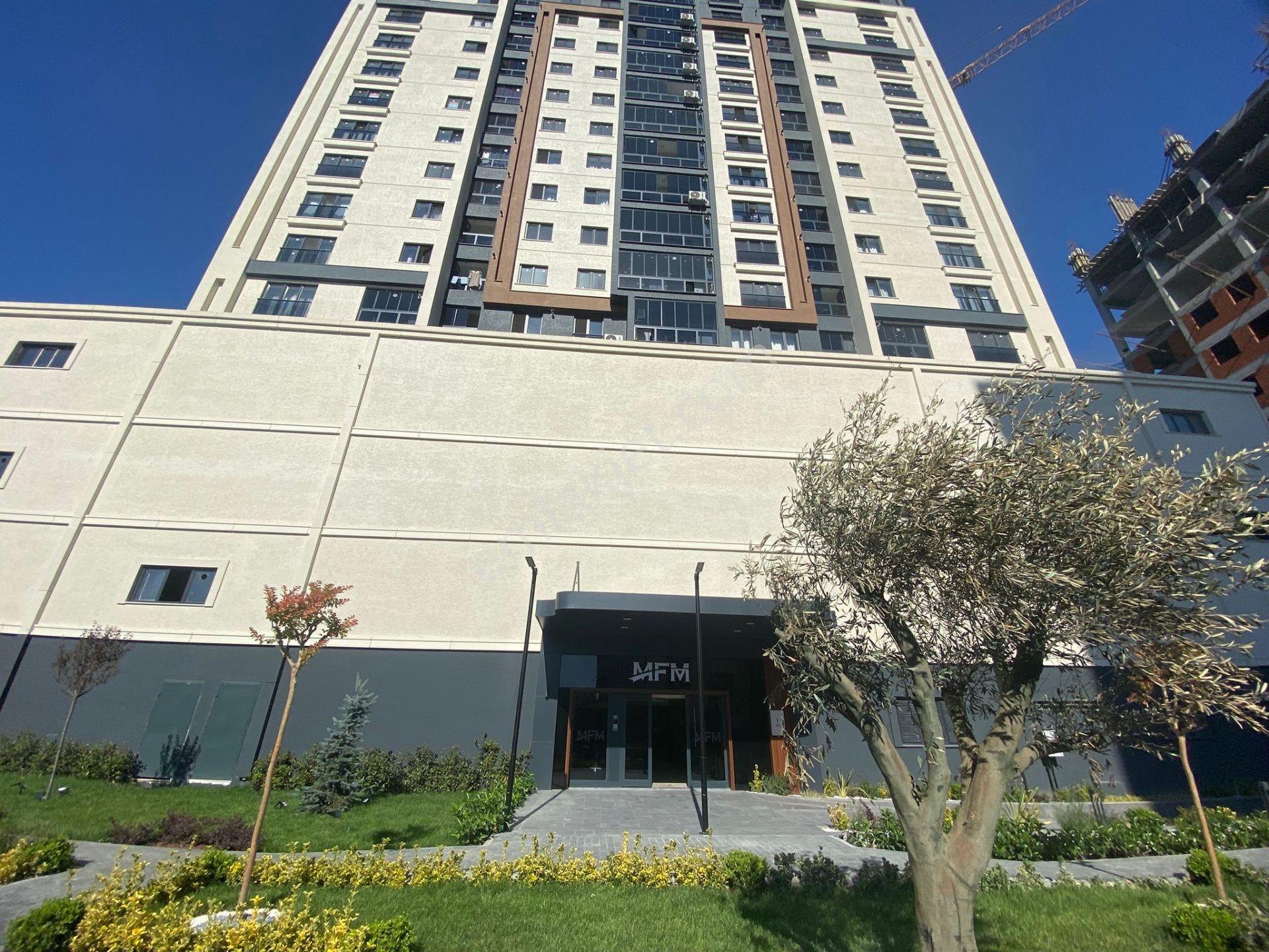 Hükümet Konağı Karşısı Otopaklı Sitede 2,5+1 Dev Teraslı Daire - Görsel 35