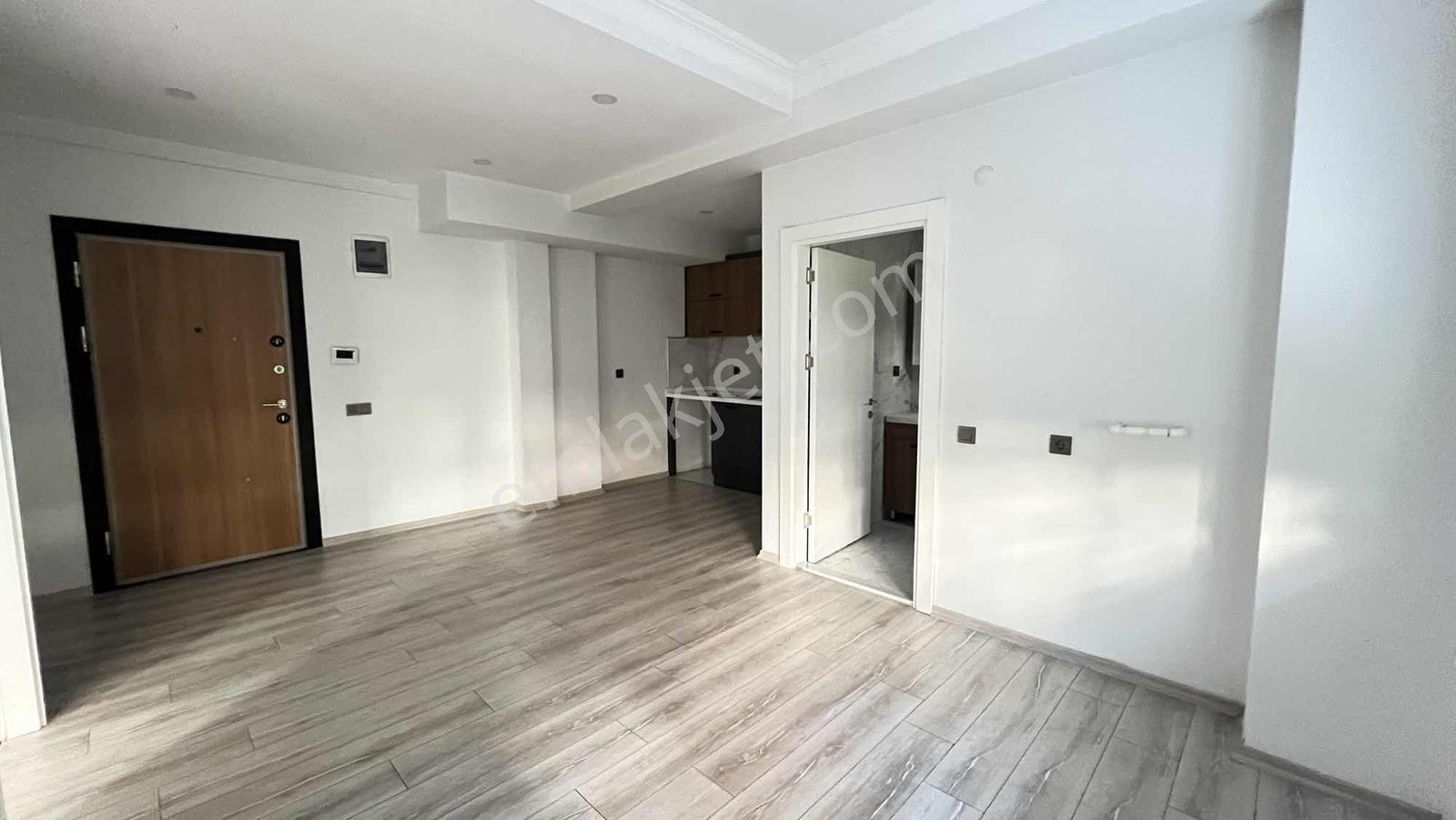 Kızıltoprak Florya Park Sitesinde Kiralık 1+1 Daire - Görsel 19