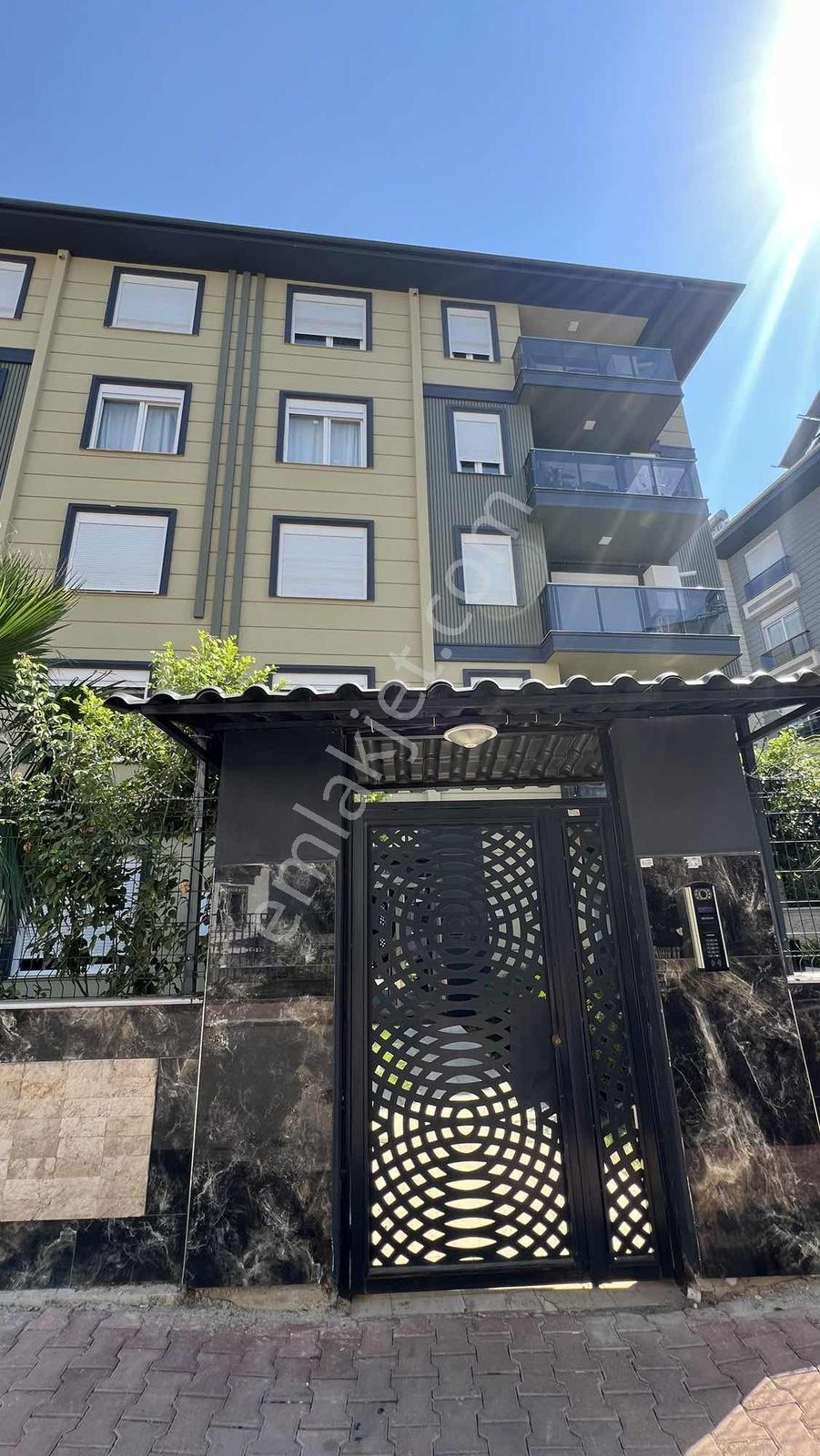 Kızıltoprak Florya Park Sitesinde Kiralık 1+1 Daire - Görsel 16