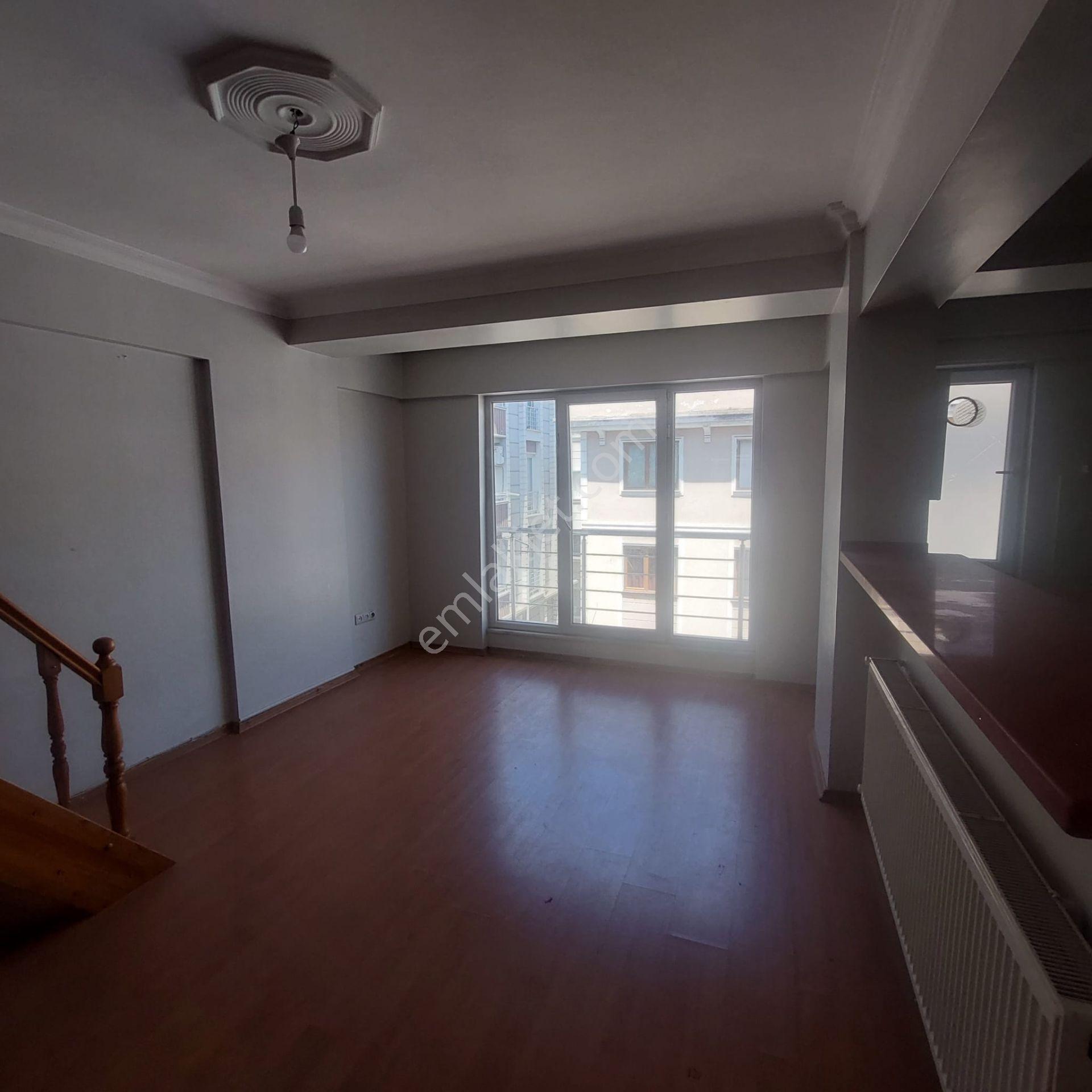 Kağıthane Nurtepe'de Asansörlü 3+1 Satılık Dublex Daire - Görsel 8