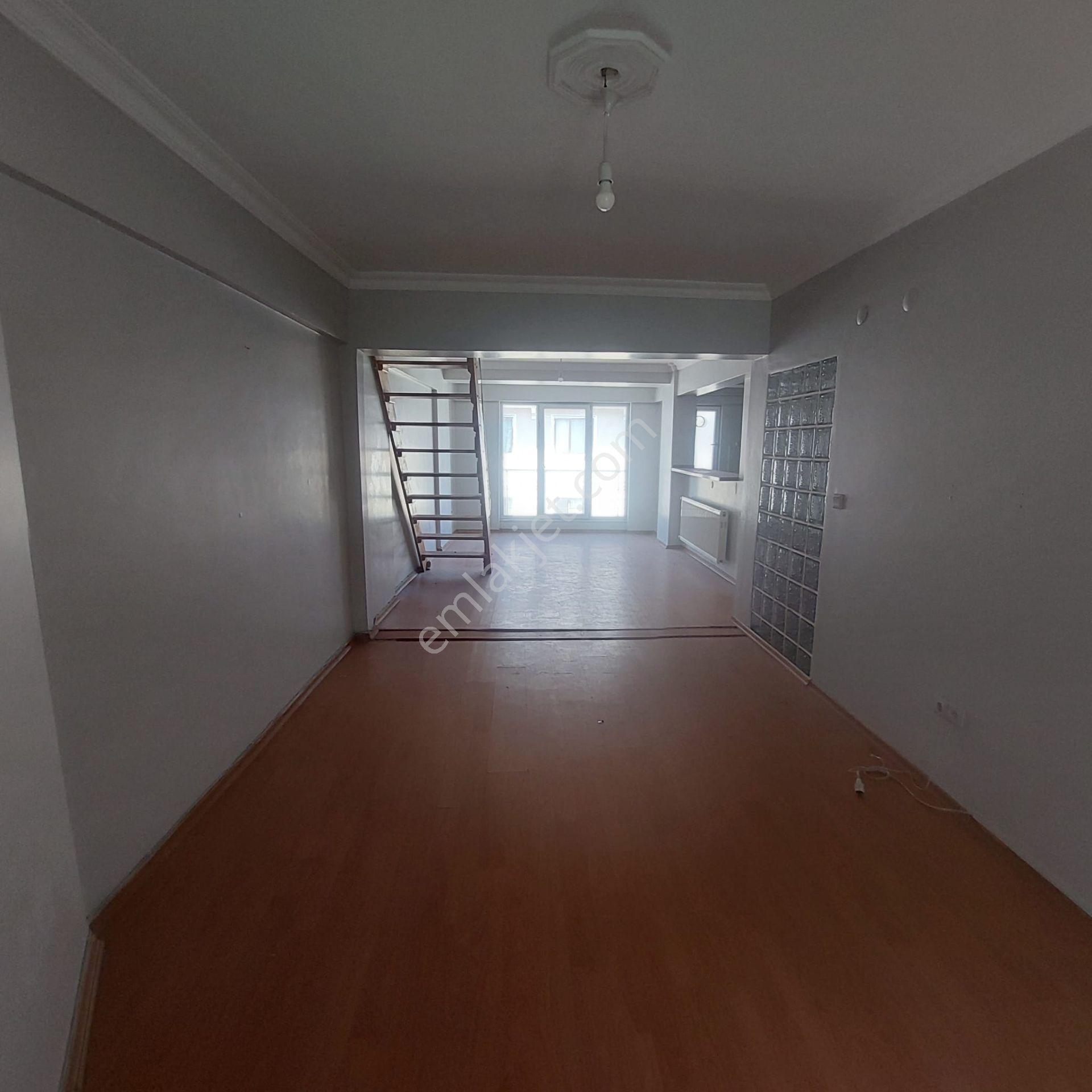 Kağıthane Nurtepe'de Asansörlü 3+1 Satılık Dublex Daire - Görsel 23