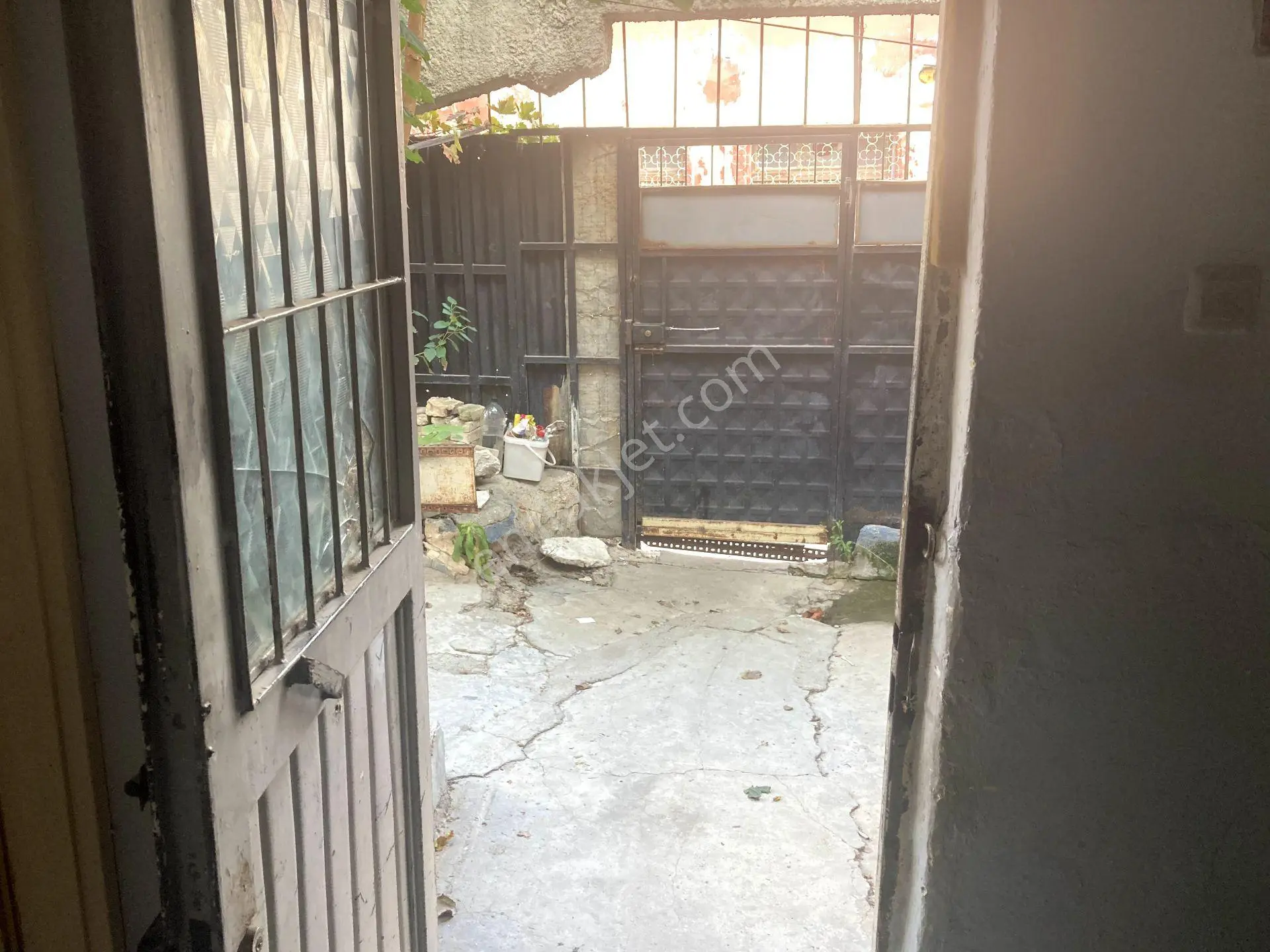 Denizli'de Yola Yakın Tek Katlı Satılık Müstakil Ev- Sahibinden - Görsel 5