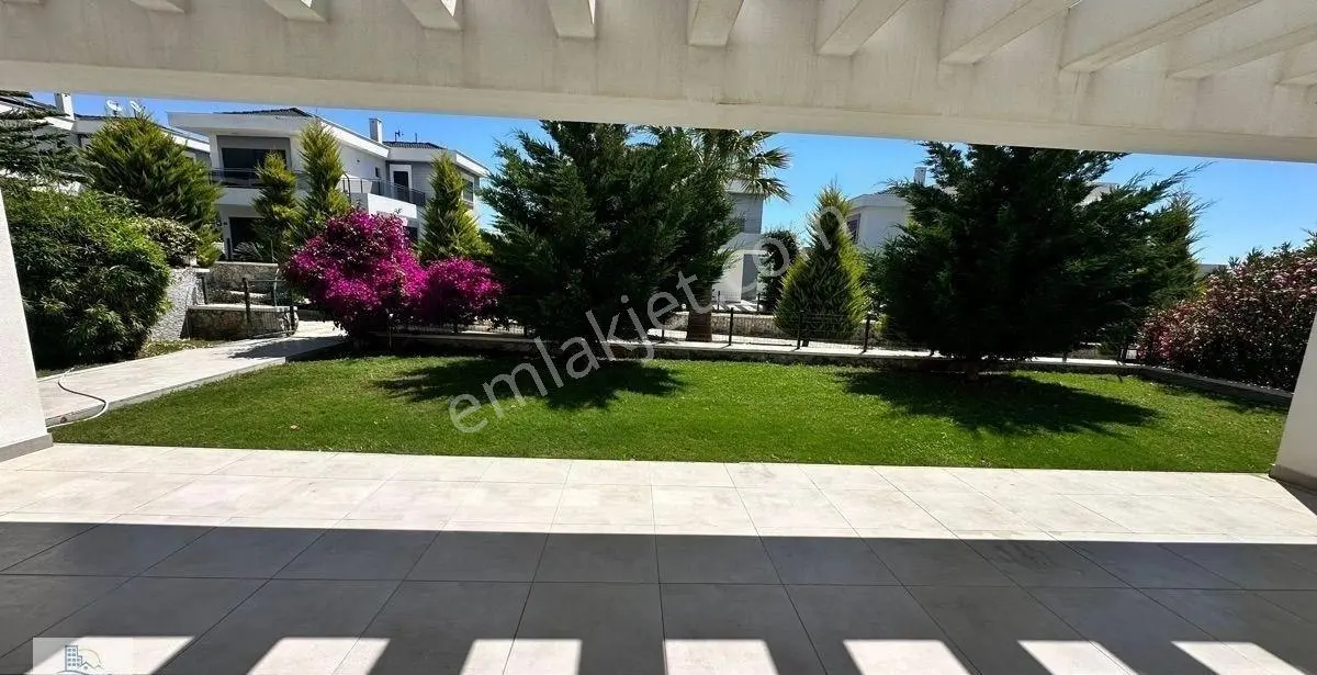 Efeler Mah 500 Mt Arsa İçinde Tam Müstakil Havuzlu Full Eşyalı 4+1 Lüks Villa - Görsel 5