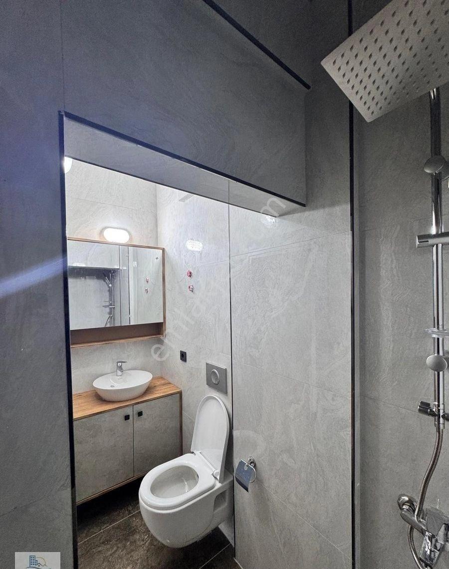 Hisar Mahallesinde Deniz Manzaralı Havuzlu Full Eşyalı 3 + 1 Villa - Görsel 8