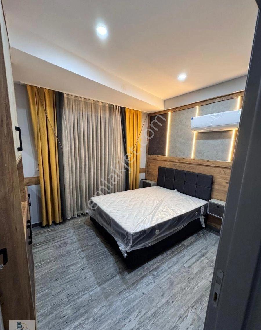 Hisar Mahallesinde Deniz Manzaralı Havuzlu Full Eşyalı 3 + 1 Villa - Görsel 19