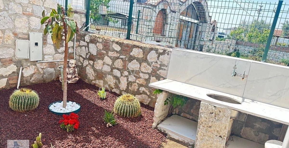 Didim Yeşiltepede 700 Metre Arsa İçinde Havuzlu Otoparklı Full Eşyalı Satılık 5 + 2 Taş Villa - Görsel 8