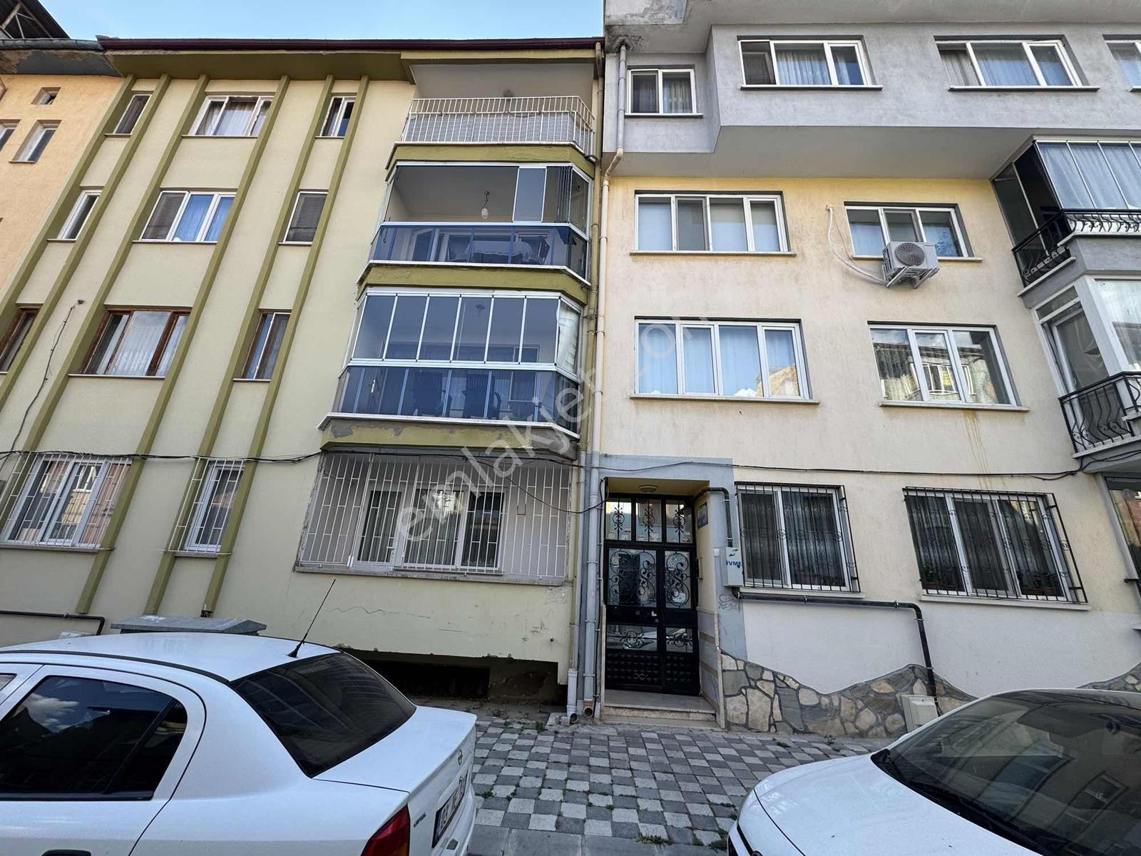 Sağlam Emlaktan Dervişpaşada Kiralık 3+1 Afjetli Ara Kat Daire - Görsel 17