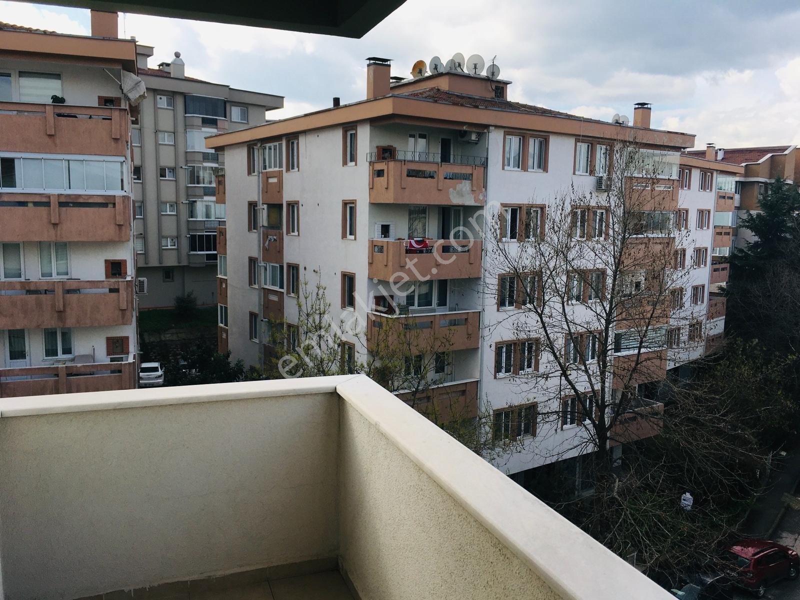 Barış Mahallesi Yalçın Apartmanında 3+1 Geniş Kombili Daire - Görsel 30