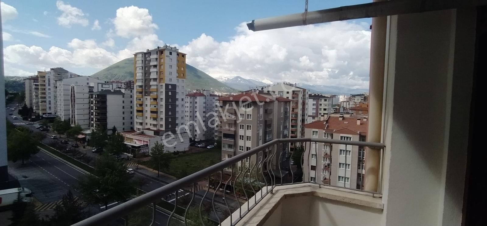 Talas Halefhoca Anacadde Üstü 3+1 Kiralık Daire - Görsel 15