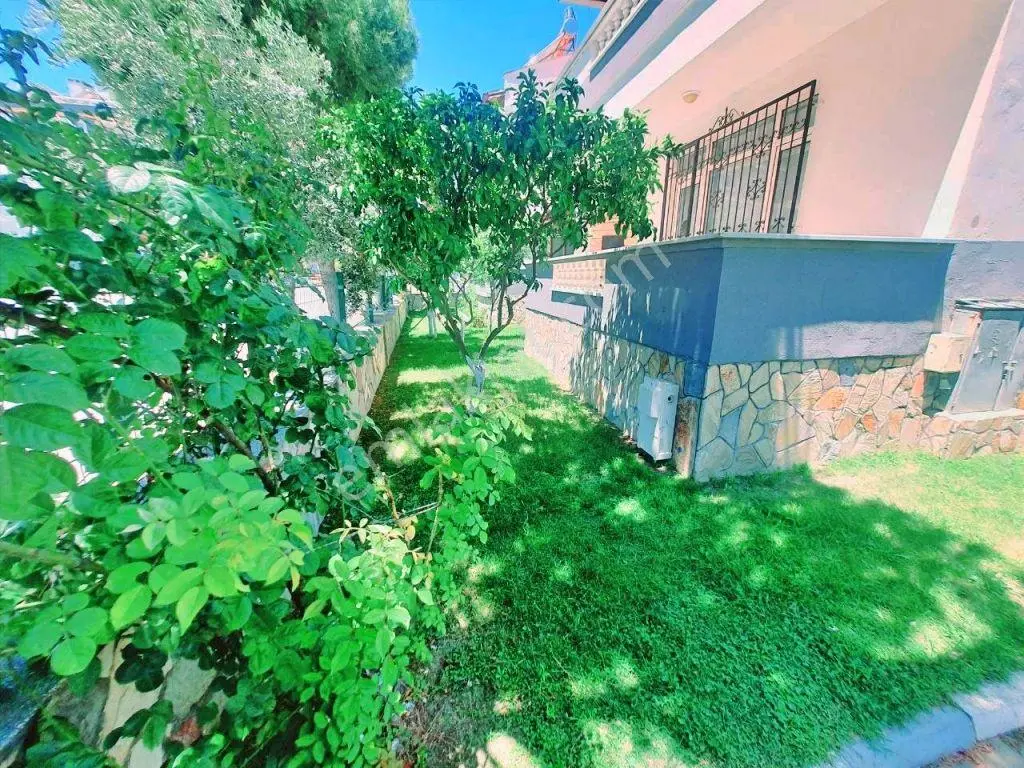 Uytundan Akçayda Nezih Site İçinde Geniş Bahçeli Eşyalı 3+1villa - Görsel 16