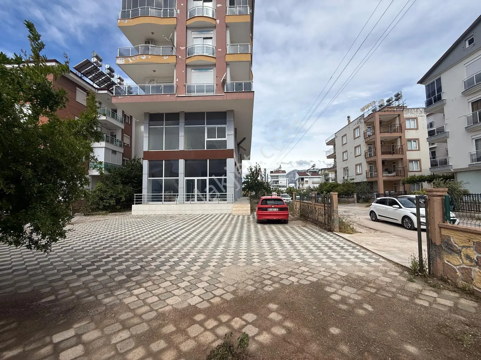 Poyraz Dan Döşemealtı Bahçeyaka Mah 3 Katlı 212m² Satılık Dükkan - Görsel 5