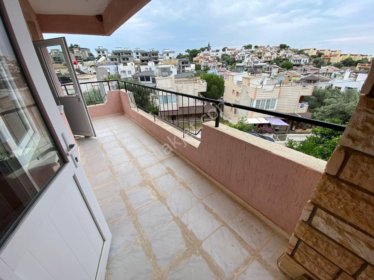 Aktiften Pelitköy İçmeler'de Deniz Manzaralı Harika Konumda 3+1 Geniş Verandalı Satılık Villa - Görsel 32