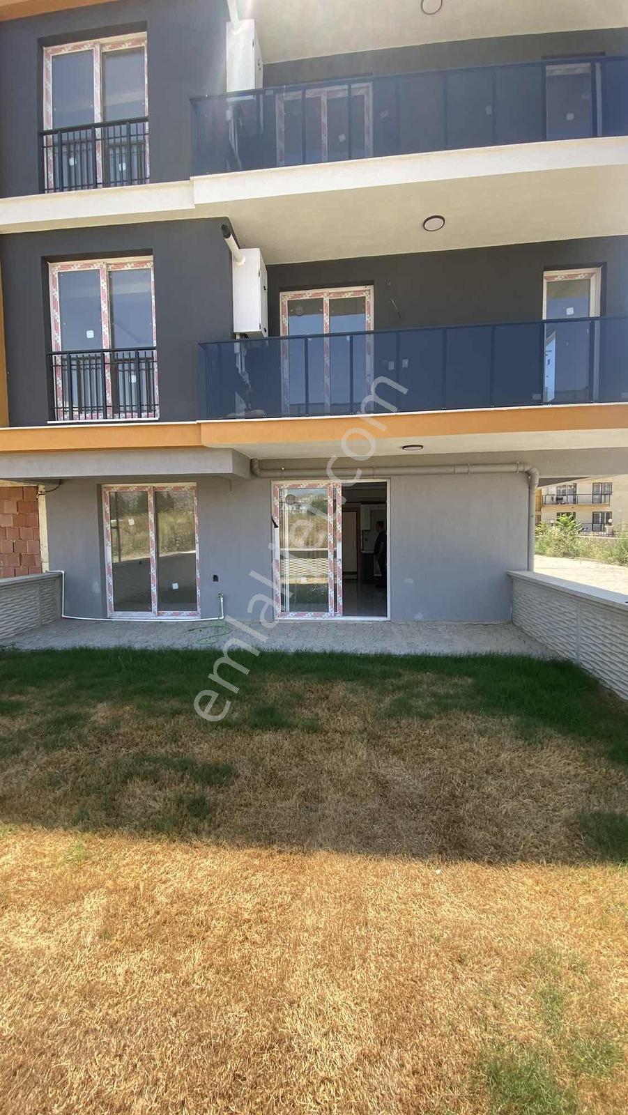 Efeler Ata Mahallesinde Bahçeli 1+1 Sıfır İskanlı Daire