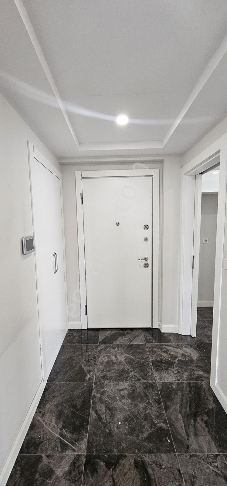 Altayçeşme Evinpark Tepe Ebeveyn Banyolu Kapalı Otoparklı 3+1 - Görsel 3
