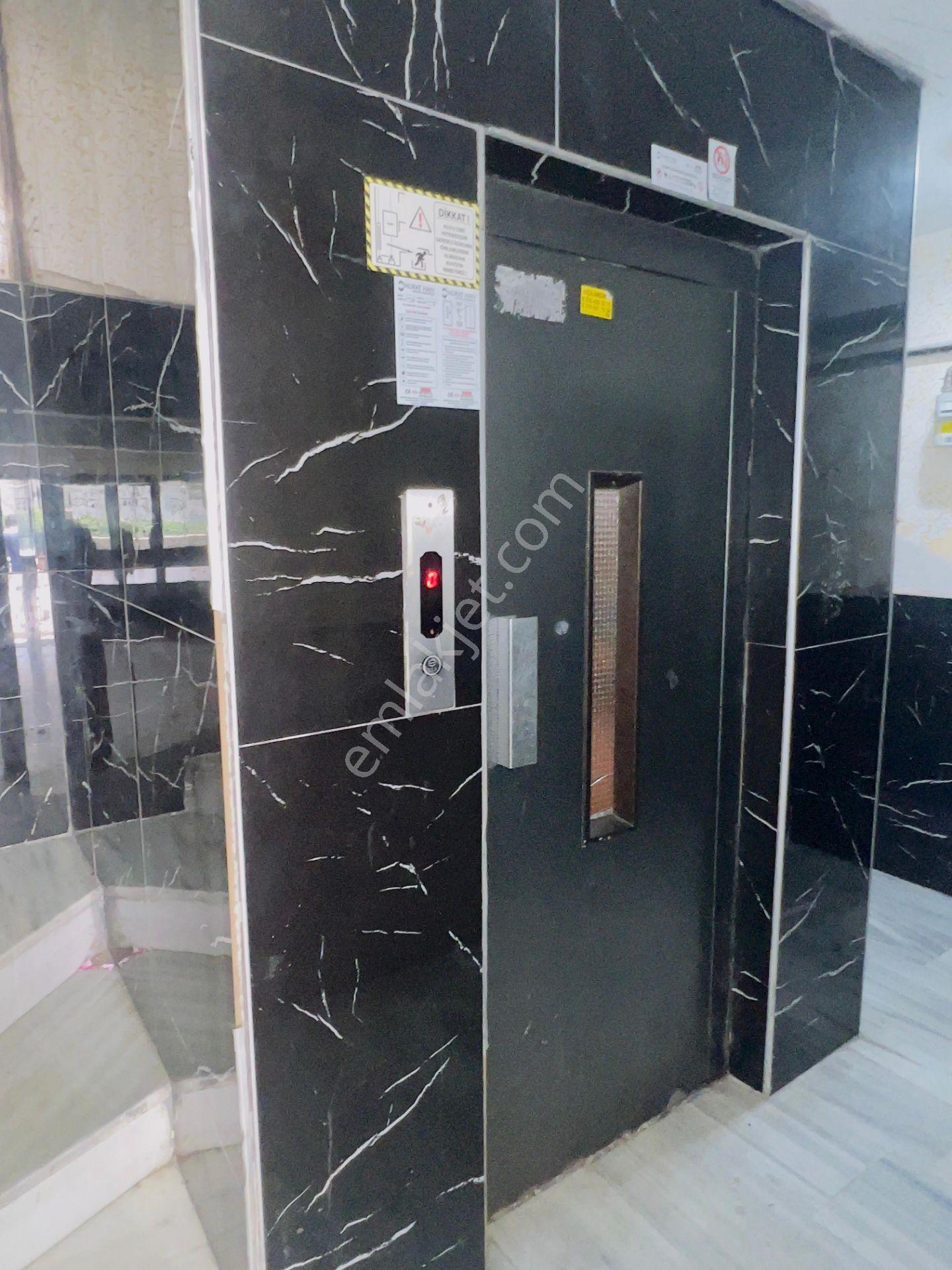 İstanbul Sancaktepe Mevlana Mah Kiralık 3+1 Daire 130 M2 - Görsel 22