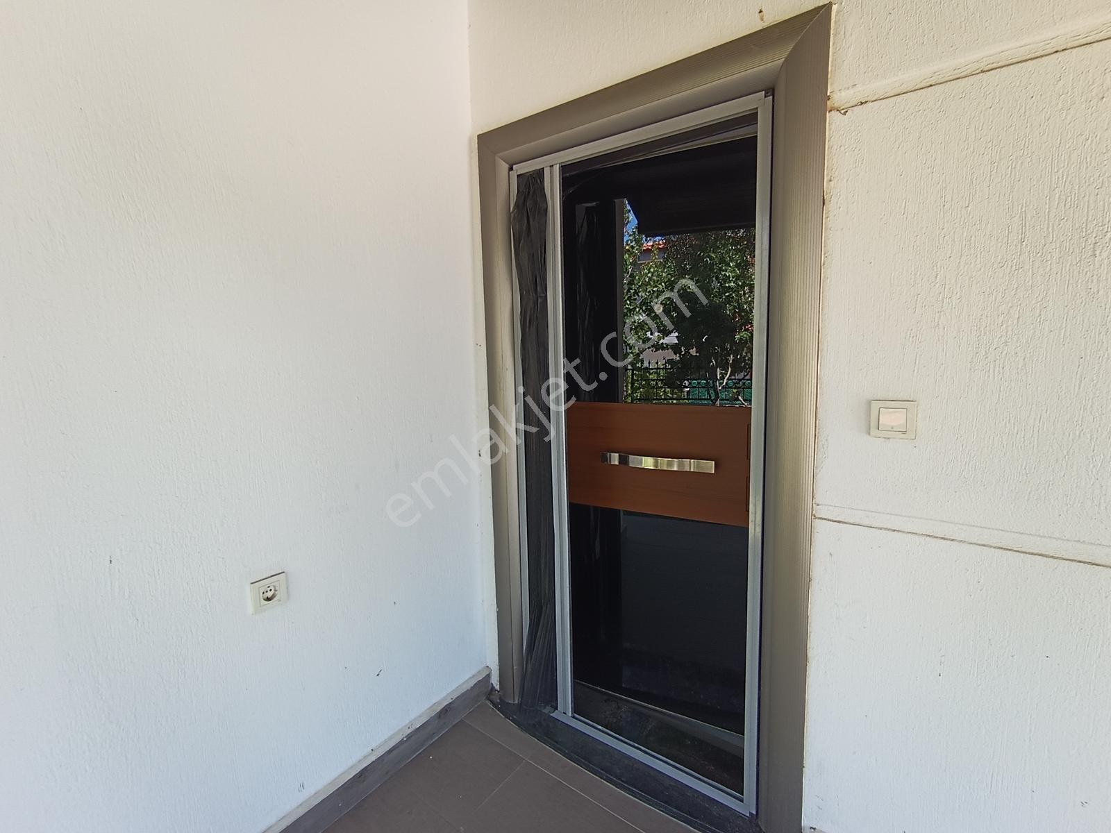 Davutlar'da Çok Özellikli 160 M2 Eşyalı Satılık 4+1 Lüks Villa - Görsel 3