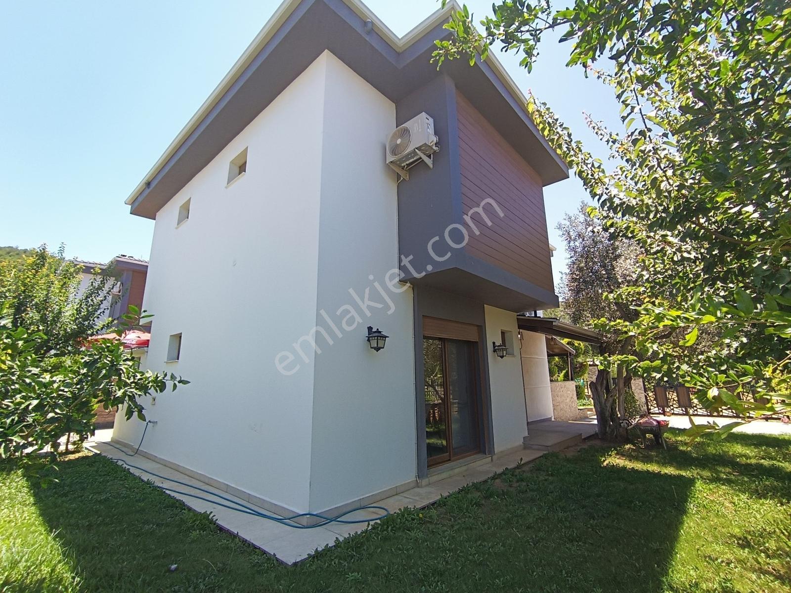 Davutlar'da Çok Özellikli 160 M2 Eşyalı Satılık 4+1 Lüks Villa - Görsel 25