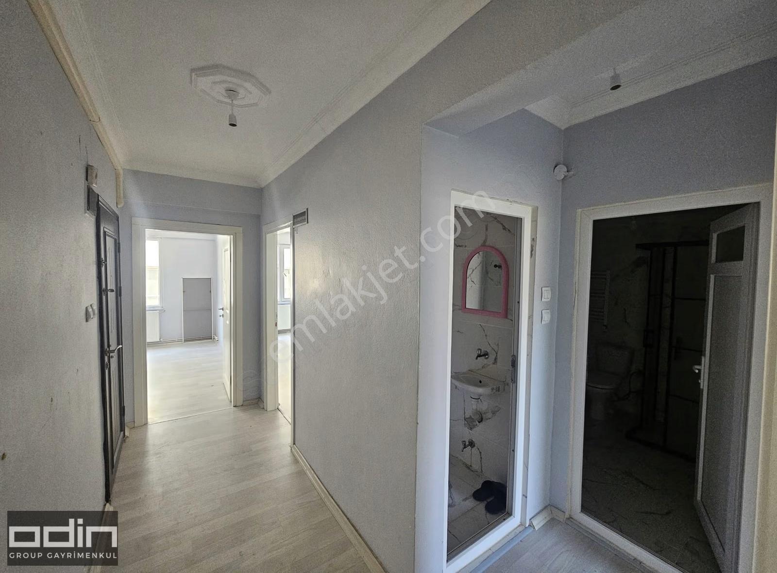 Edremit Tuzcumurat Mahallesi'nde Kiralık 2+1 Daire - Görsel 10