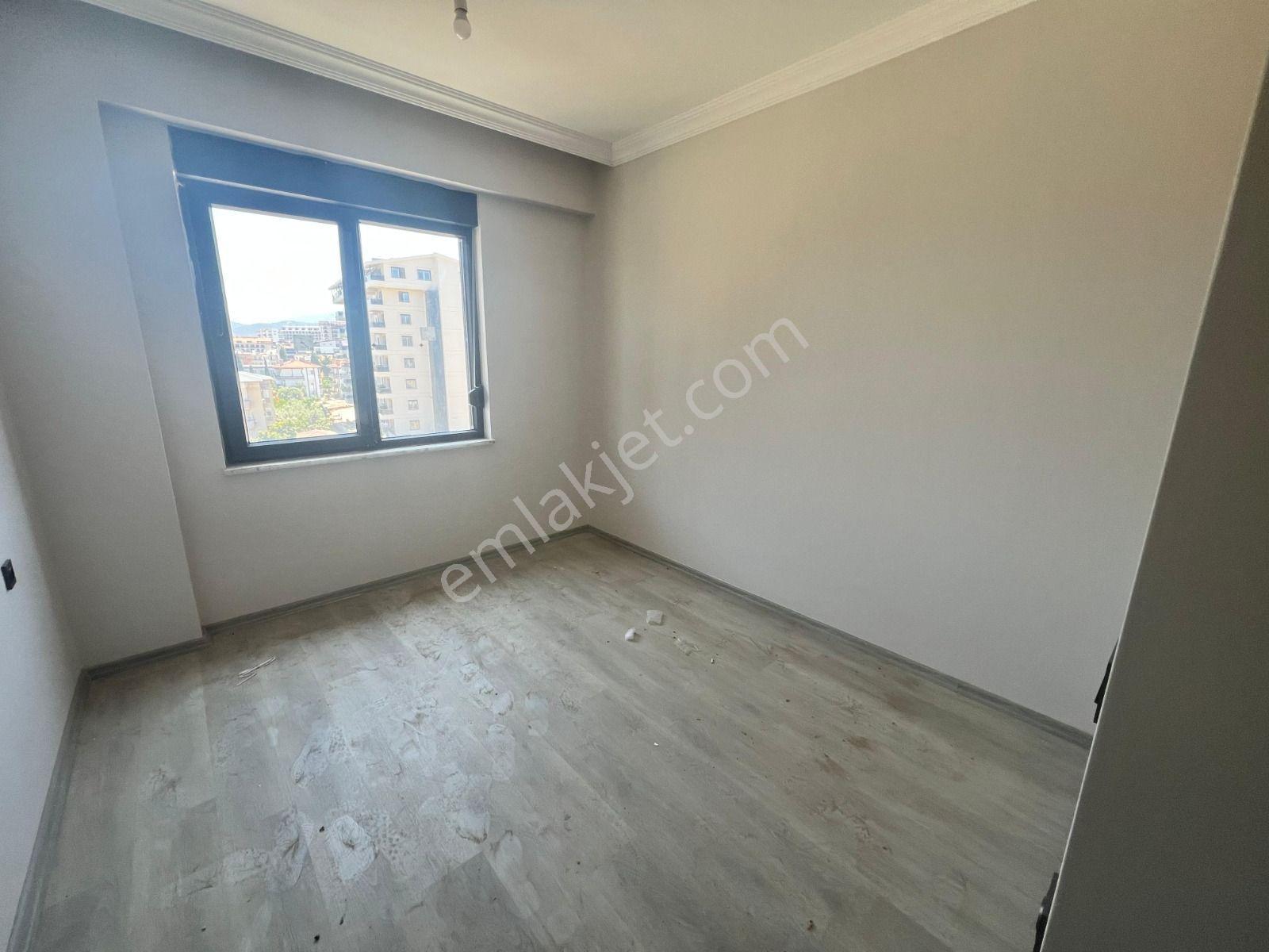 Pazarcı Mahallesi Ful Aktiviteli Sitede 1+1 Daire - Görsel 18