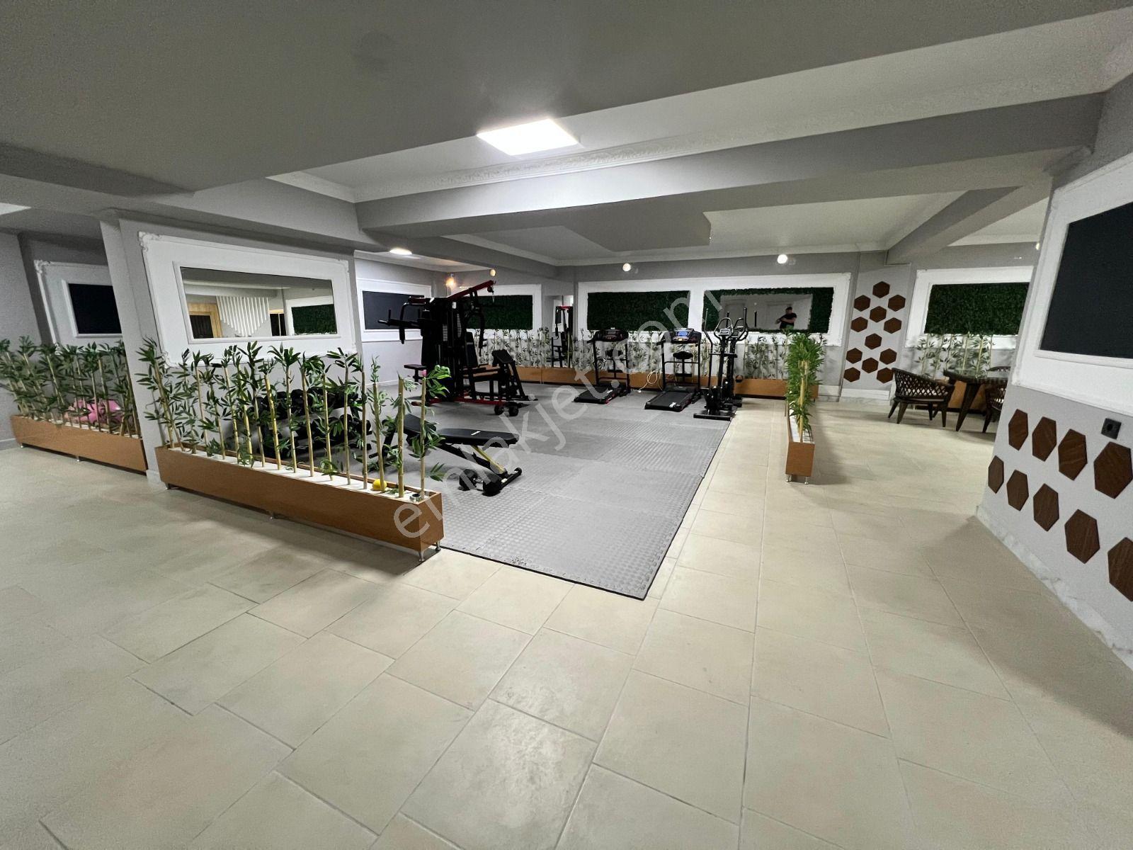 Pazarcı Mahallesi Ful Aktiviteli Sitede 1+1 Daire - Görsel 10