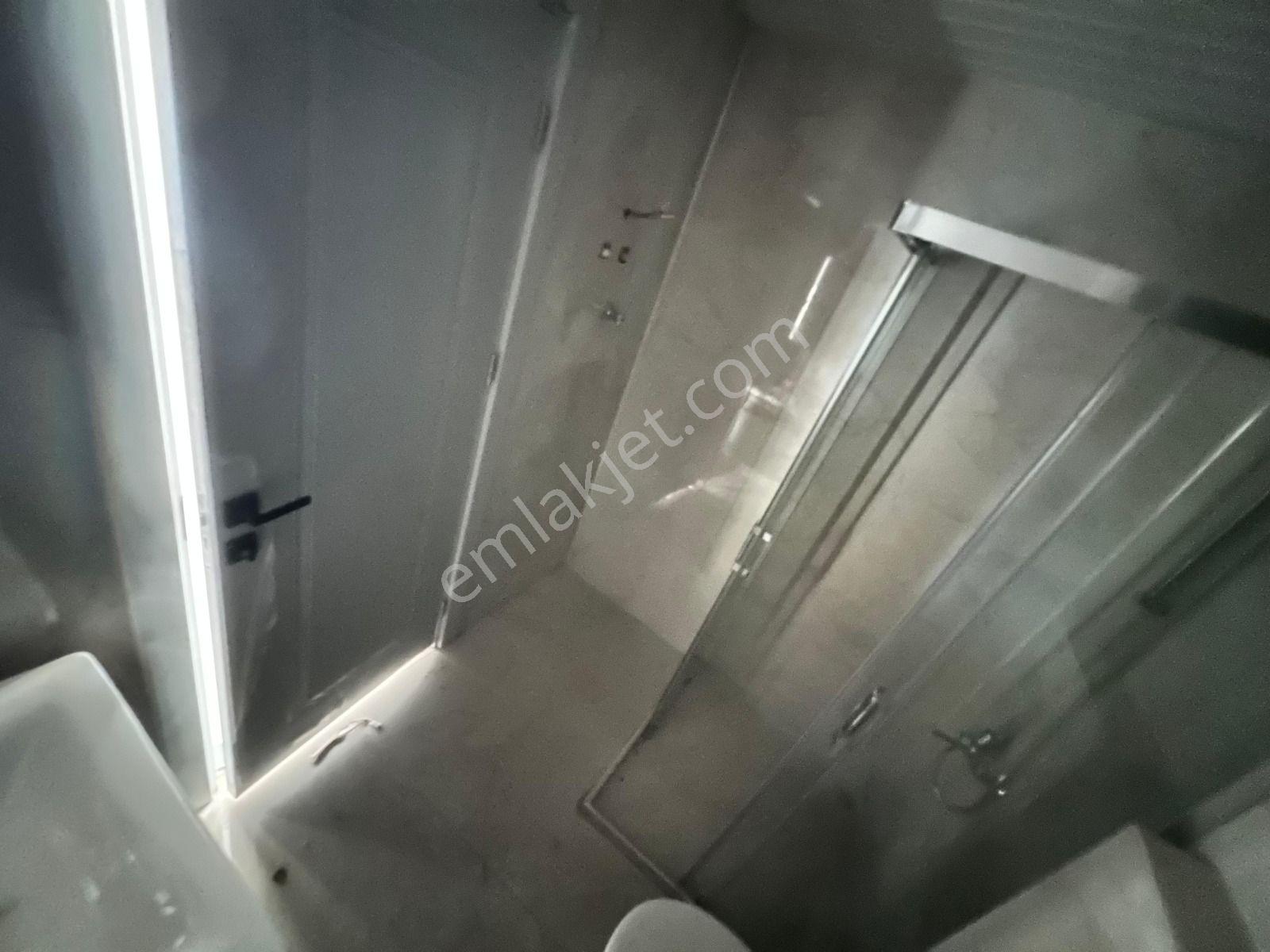 Pazarcı Mahallesi Ful Aktiviteli Sitede 1+1 Daire - Görsel 19