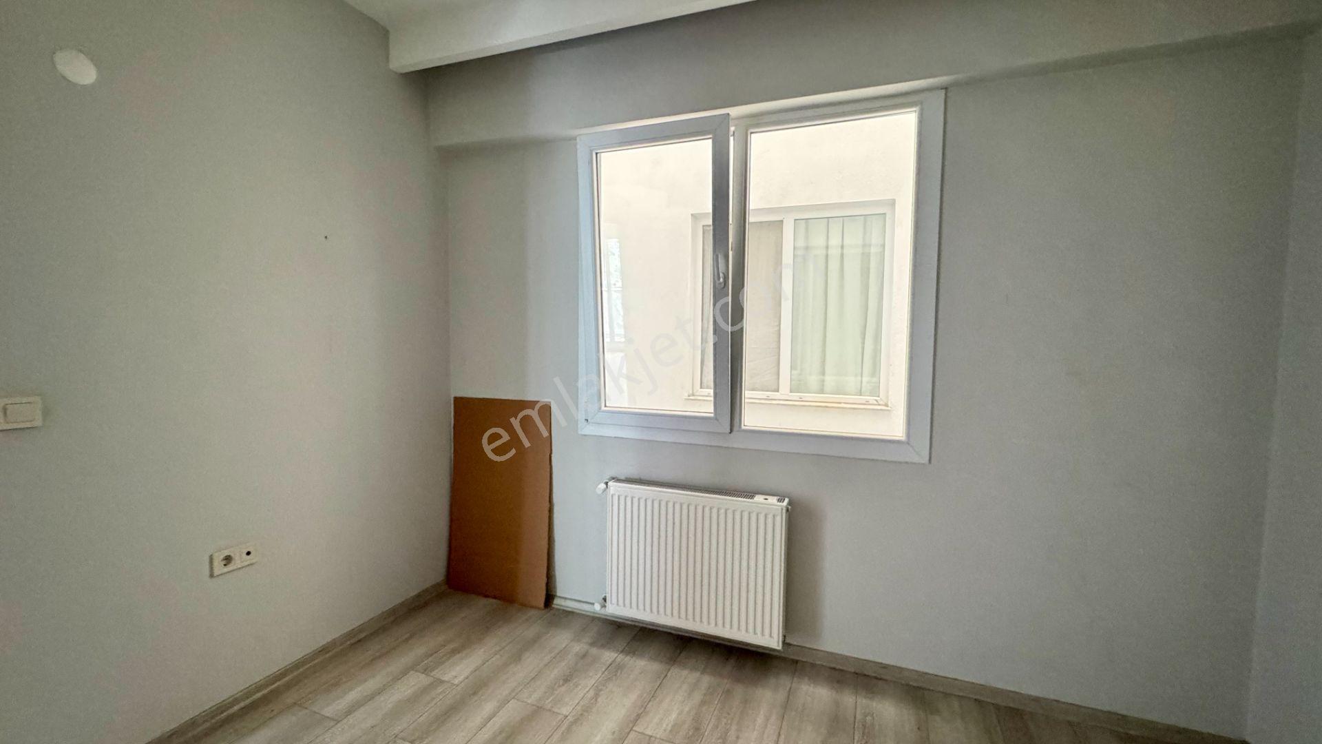 Küçükçiğli Merkeze Yakın Kiralık 2+1 Açık Mutfak Daire - Görsel 12