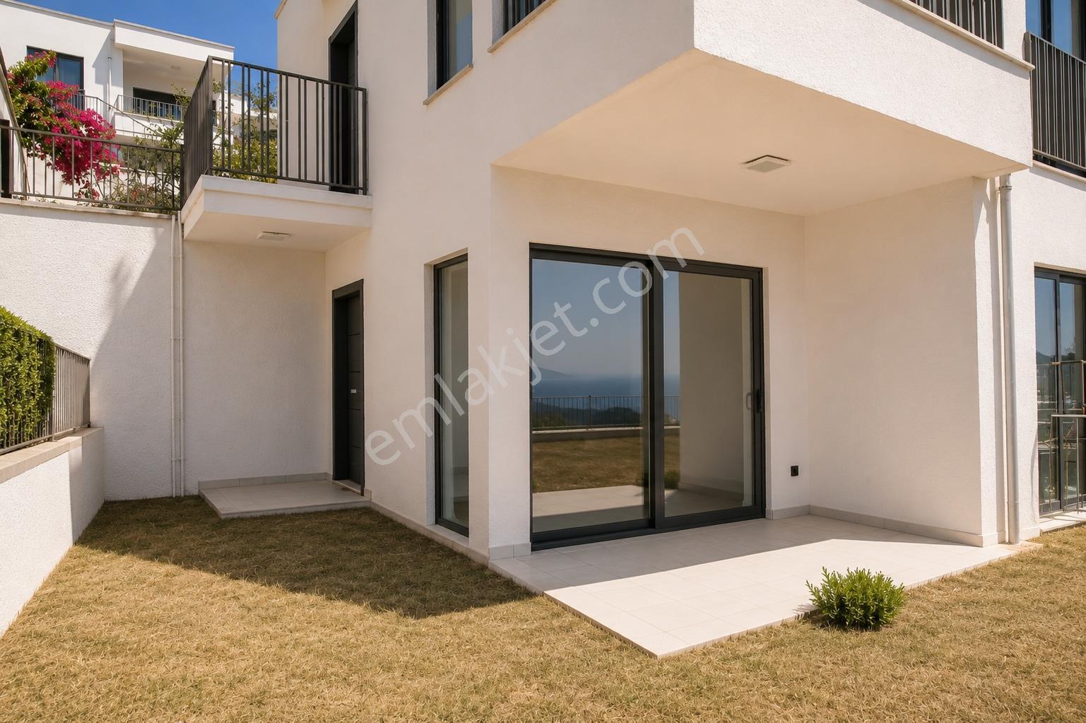 Bodrum Bağla'da Satılık Deniz Manzaralı Bahçeli 2+1 Daire - Görsel 3
