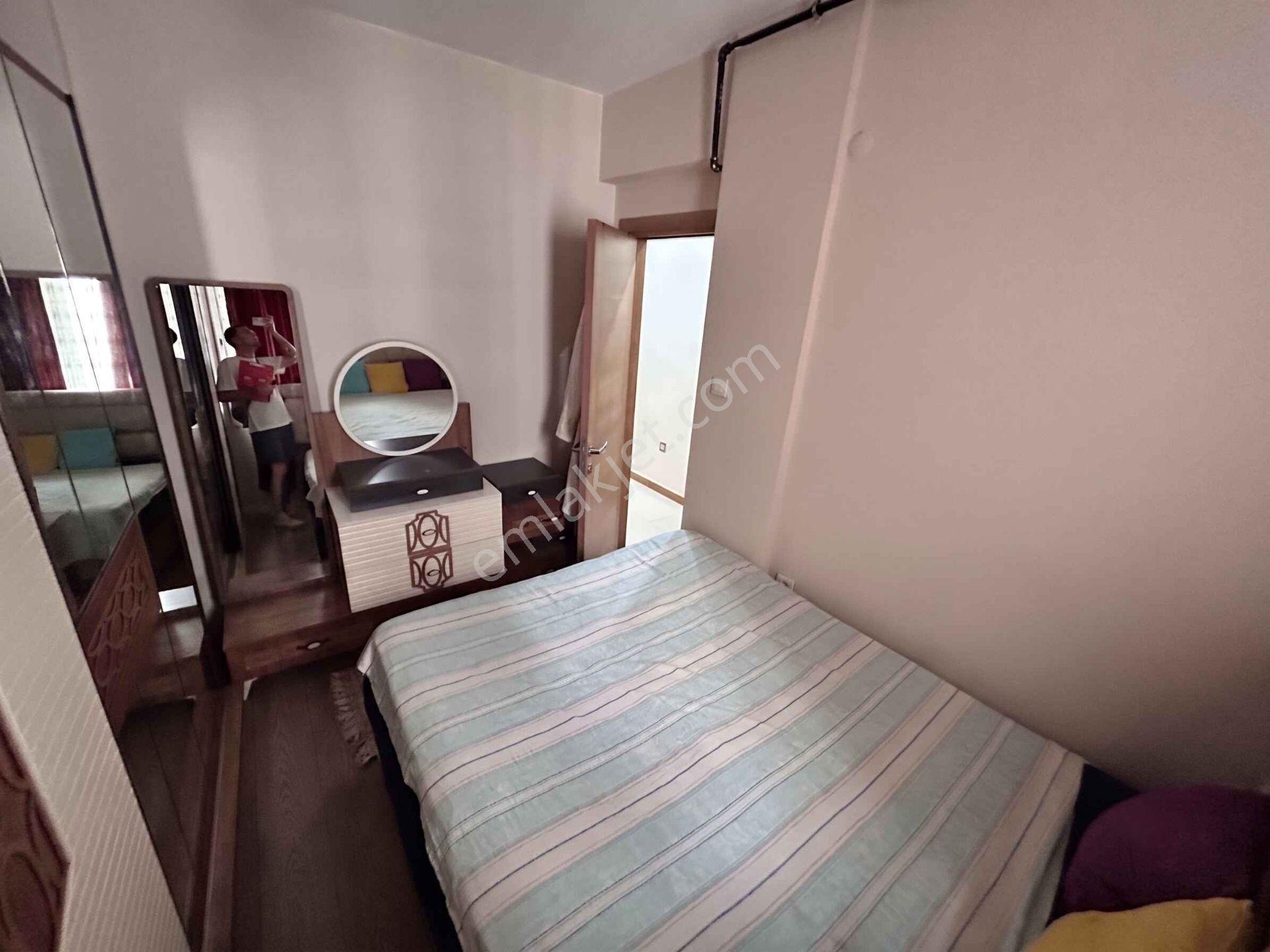 Karşıyaka Gazi Lisesi Arkası Eşyalı Kiralık 3+1 - Görsel 12
