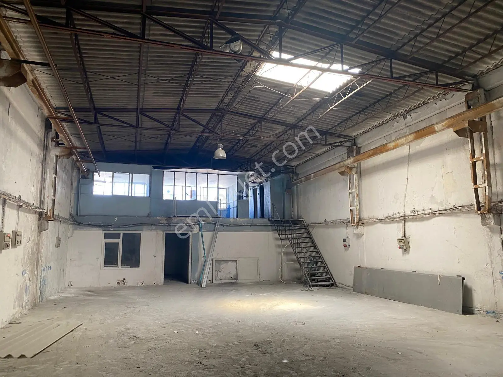 Ostim Merkezde Sahibinden Kiralık 1200.sk 400 M2 İş Yeri - Görsel 6