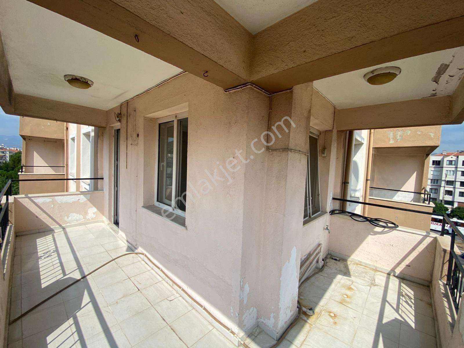 İsmetpaşa Mahallesinde 3+1 Arakat Kiralık Daire - Görsel 16