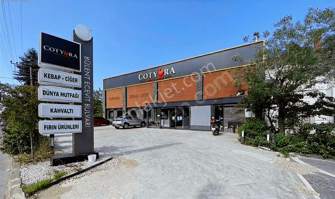 Güzelyalı Mahallesi'nde Denize Sıfır Satılık Ticari Arsa