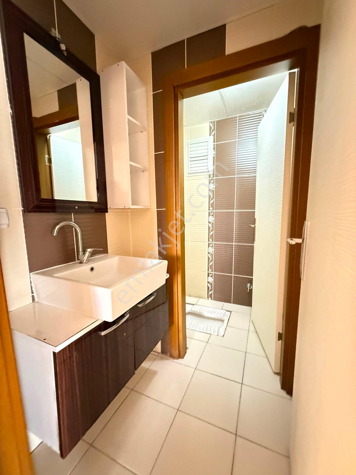 Papatya Caddesi/3+1/187m2/hemen Oturulabilir Fırsat Dairesi - Görsel 19