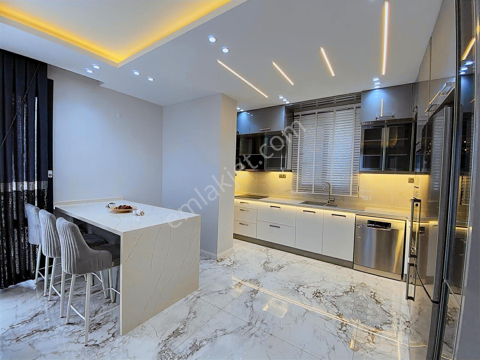 Akbükte Tam Müstakil Full Eşyalı 4+1 Havuzlu Villa - Görsel 20