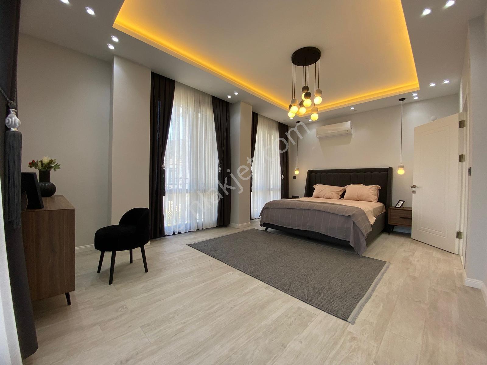 Akbükte Tam Müstakil Full Eşyalı 4+1 Havuzlu Villa - Görsel 21